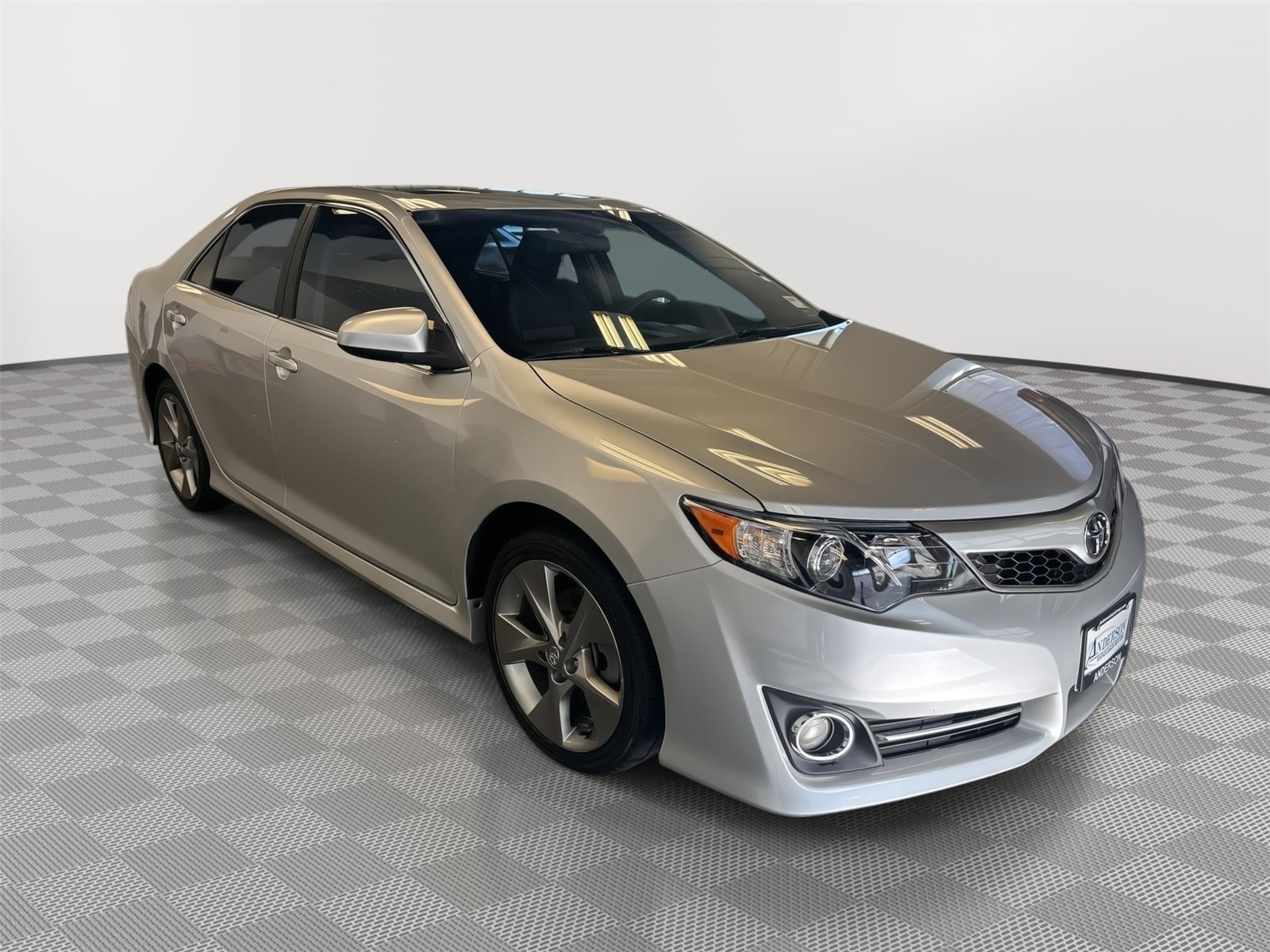 Used 2014 Toyota Camry SE Sport Sedan for sale in St. Joseph MO
