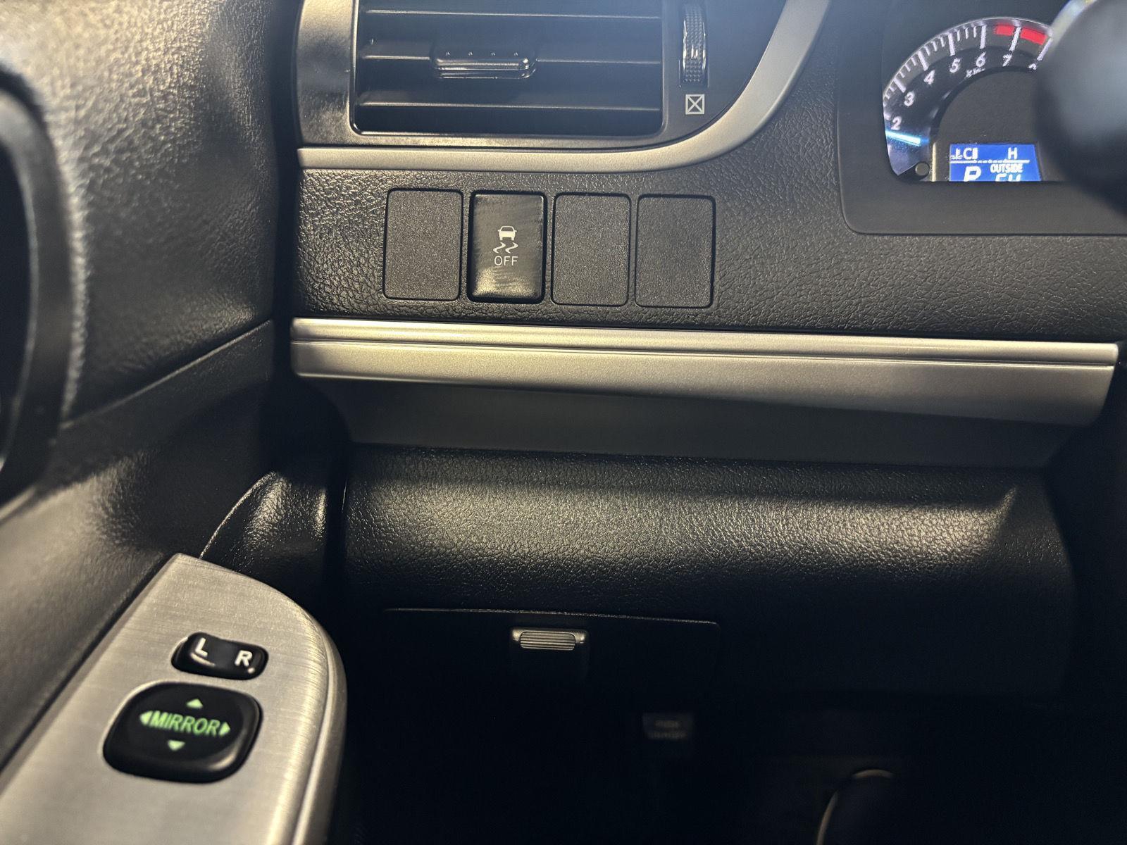 Used 2014 Toyota Camry SE Sport Sedan for sale in St. Joseph MO