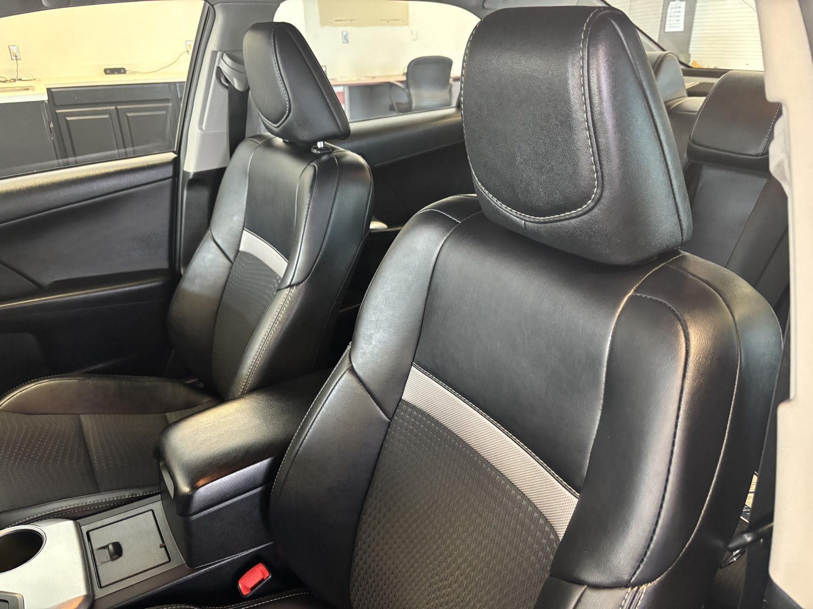 Used 2014 Toyota Camry SE Sport Sedan for sale in St. Joseph MO