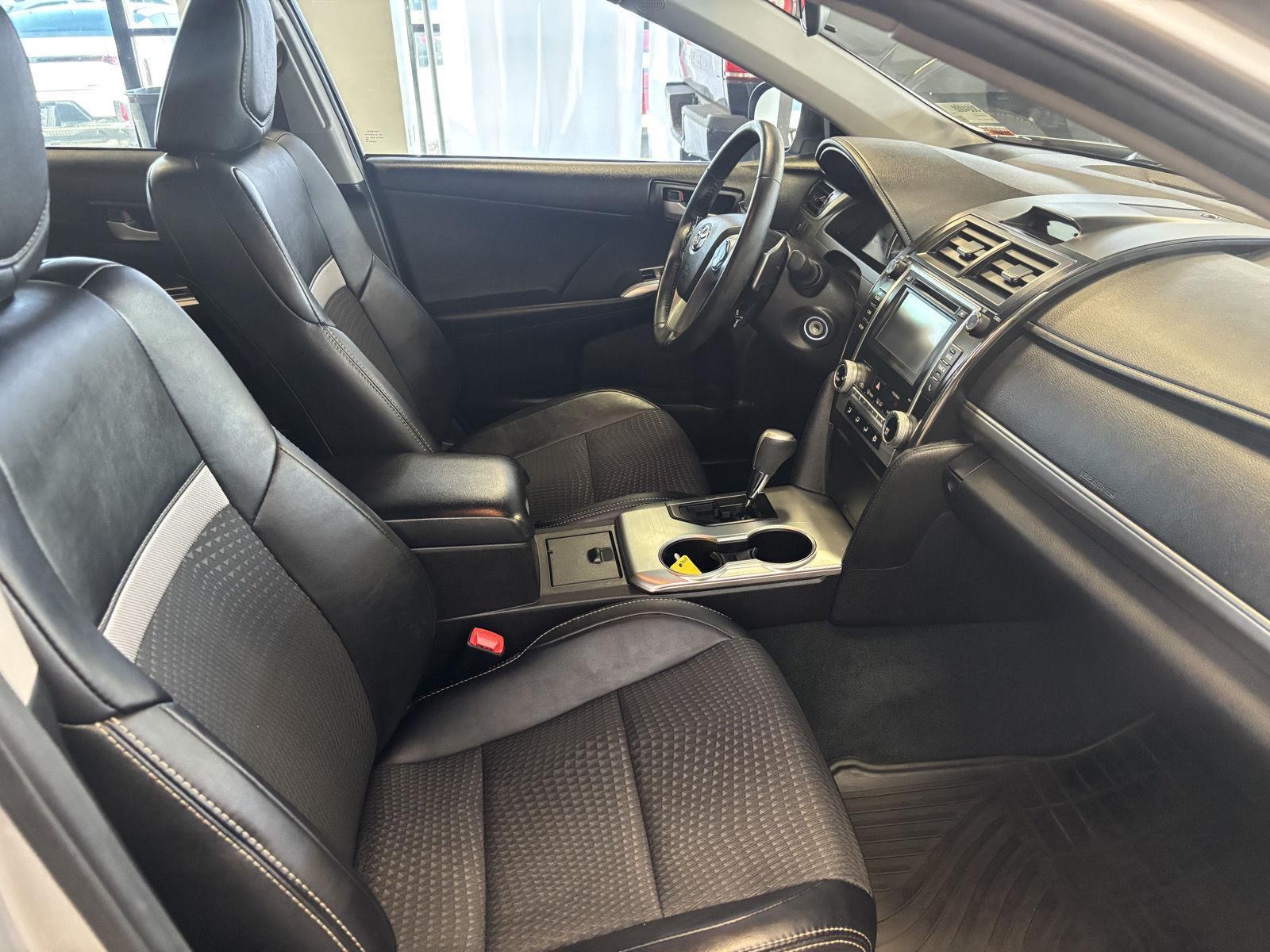 Used 2014 Toyota Camry SE Sport Sedan for sale in St. Joseph MO