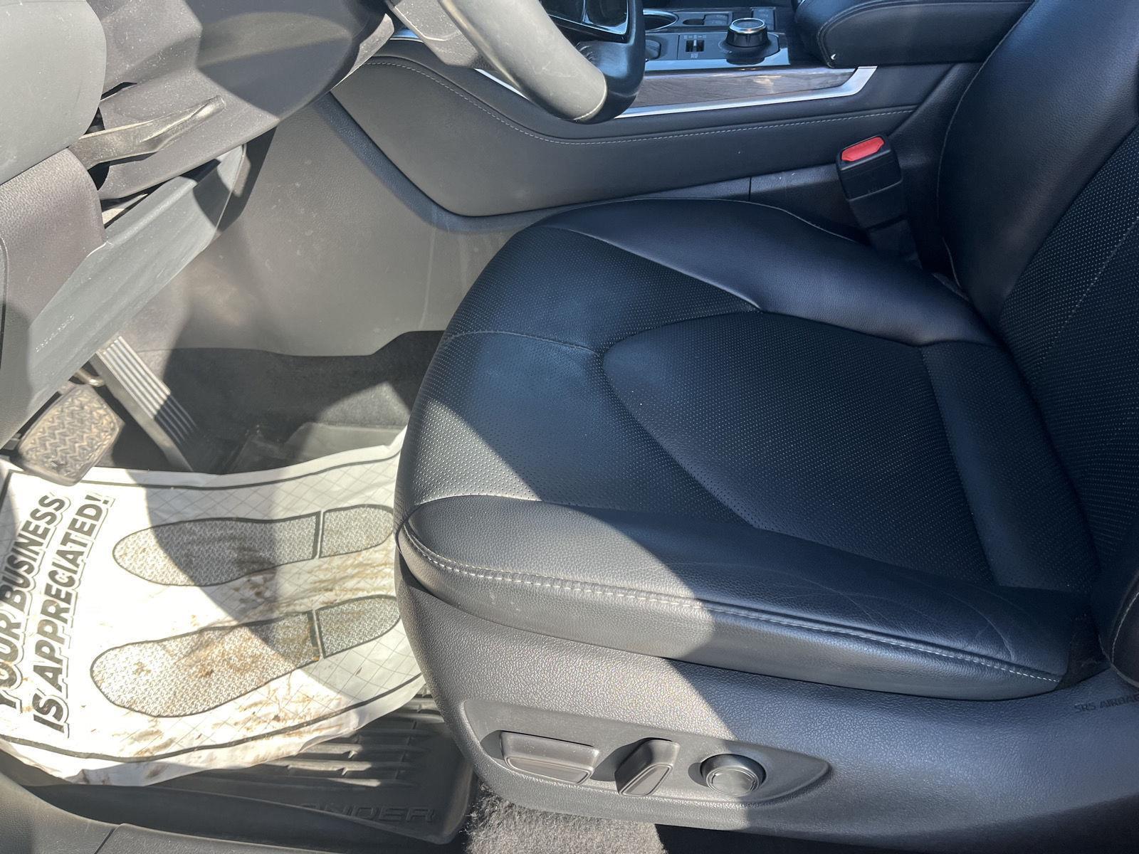 Pre-Owned 2022 Toyota Highlander for sale in St. Joseph MO