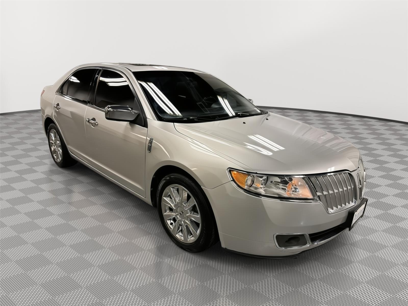Used 2011 Lincoln MKZ FWD Sedan for sale in St. Joseph MO
