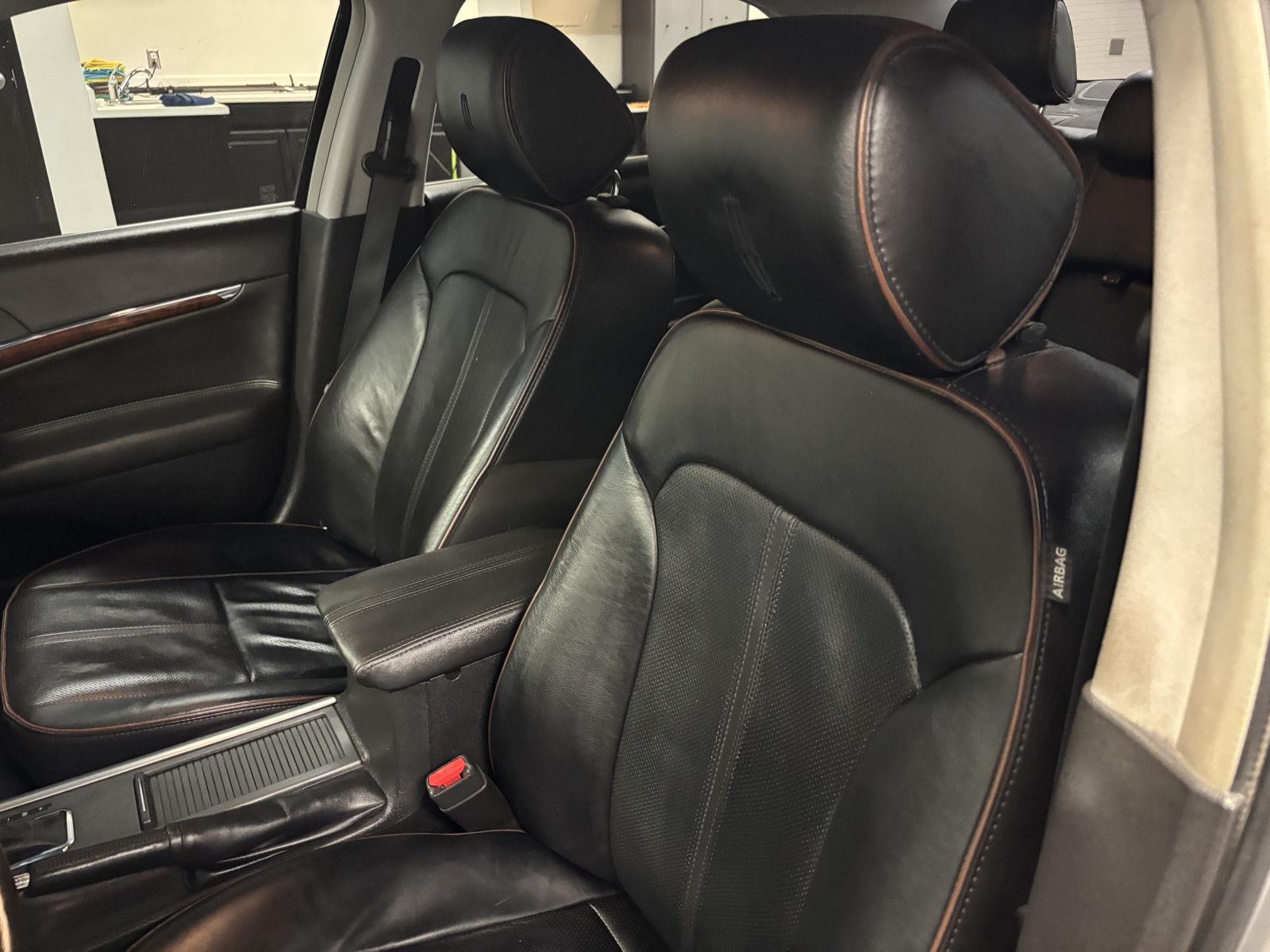 Used 2011 Lincoln MKZ FWD Sedan for sale in St. Joseph MO