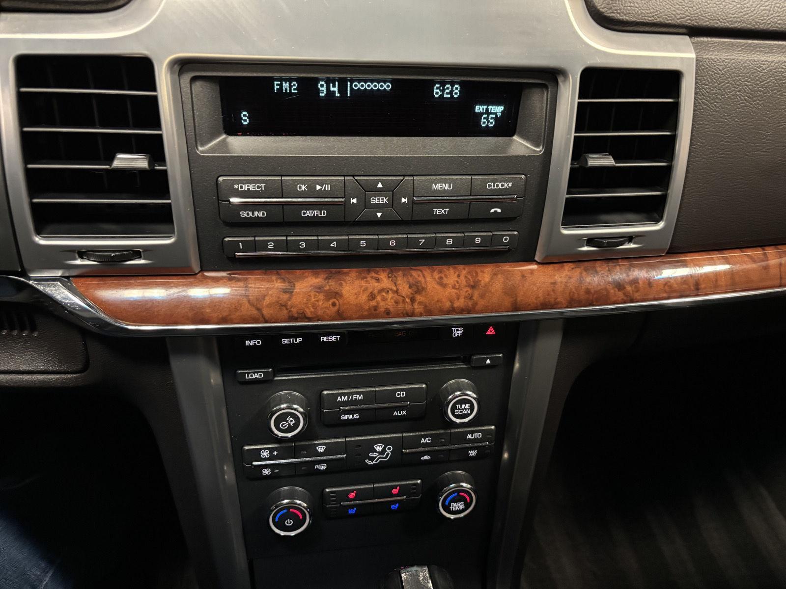 Used 2011 Lincoln MKZ FWD Sedan for sale in St. Joseph MO