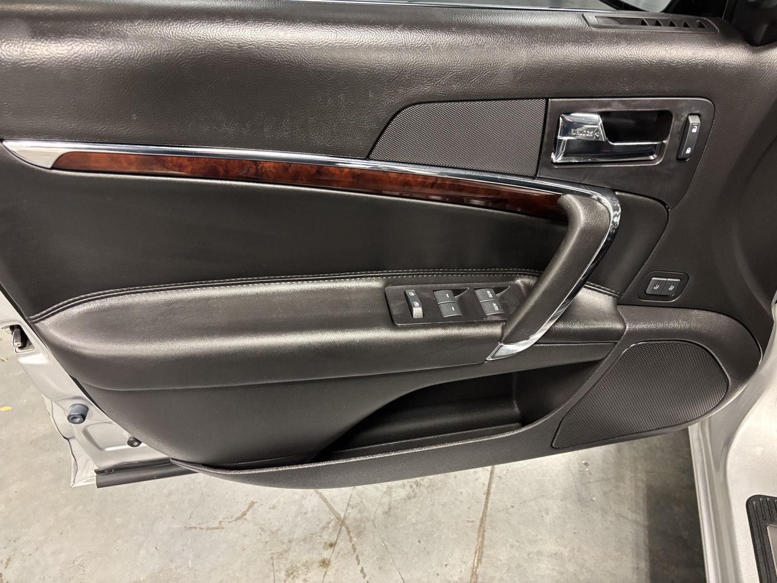 Used 2011 Lincoln MKZ FWD Sedan for sale in St. Joseph MO