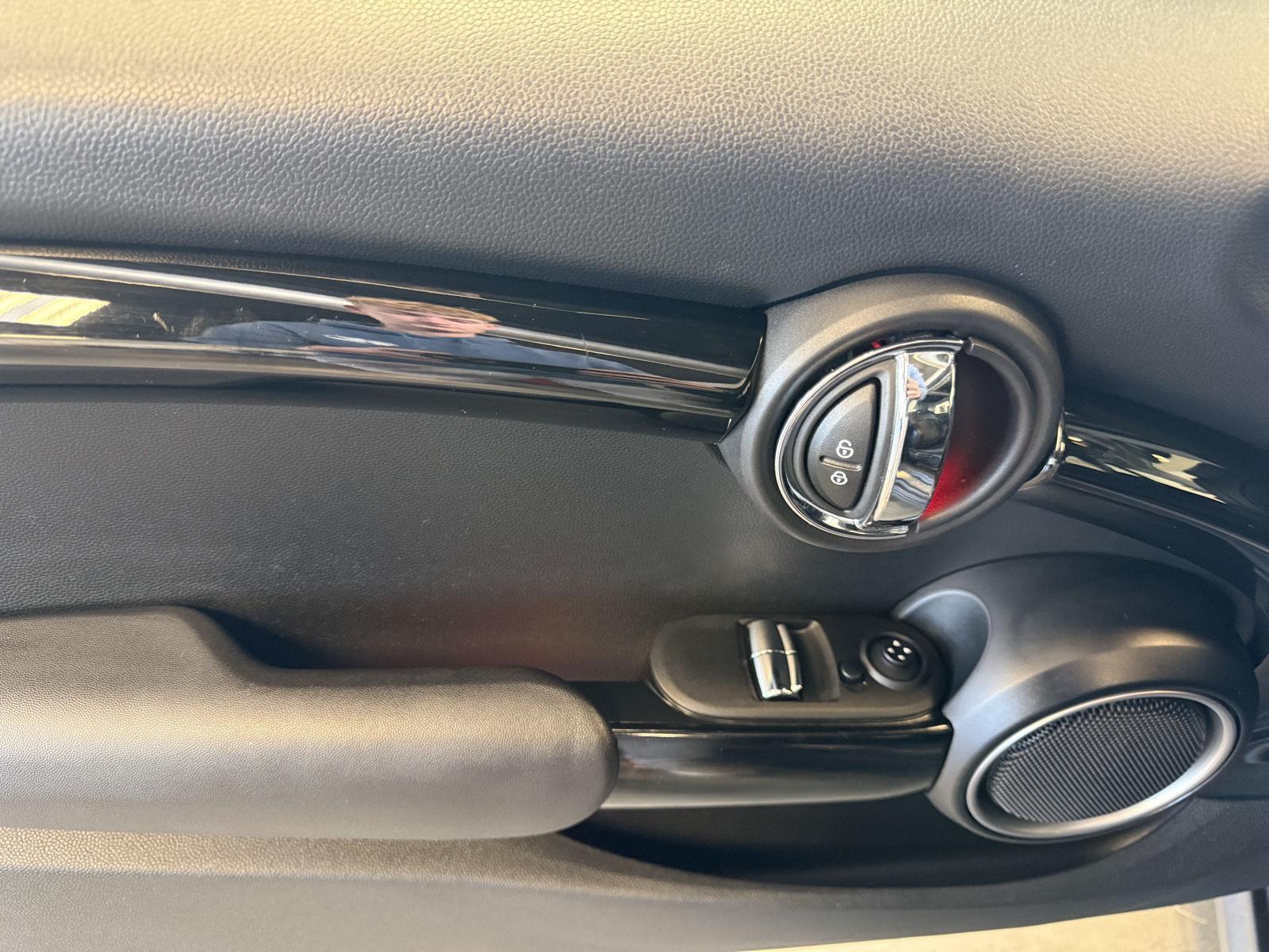 Used 2015 MINI Cooper Hardtop S Hatchback for sale in St. Joseph MO