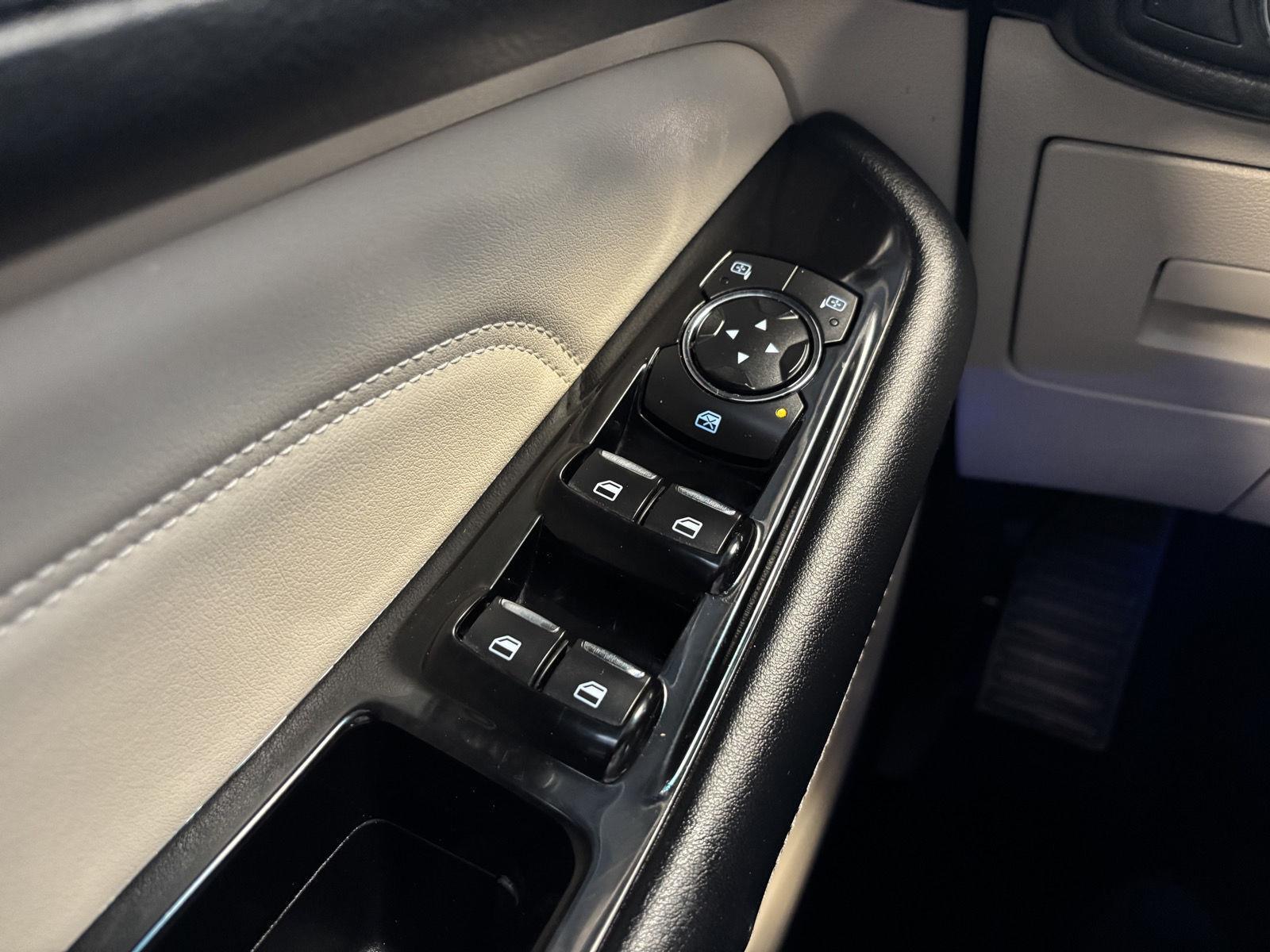 Used 2017 Ford Edge Titanium SUV/Crossover for sale in St. Joseph MO