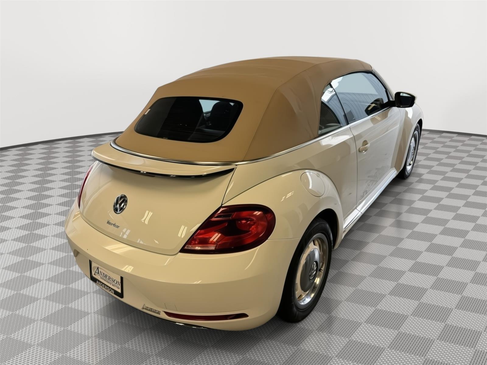 Used 2018 Volkswagen Beetle Convertible for sale in St. Joseph MO