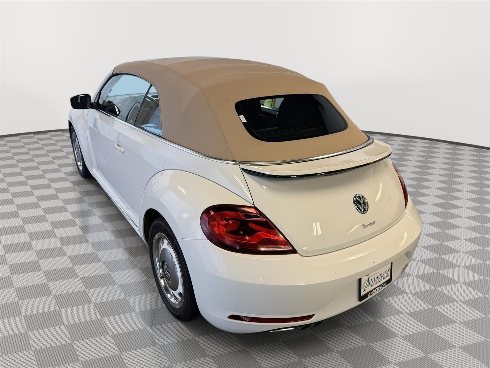 Used 2018 Volkswagen Beetle Convertible for sale in St. Joseph MO