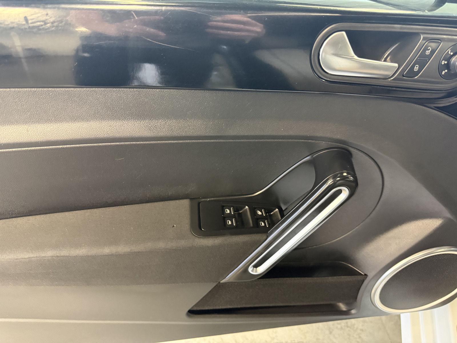 Used 2018 Volkswagen Beetle Convertible for sale in St. Joseph MO