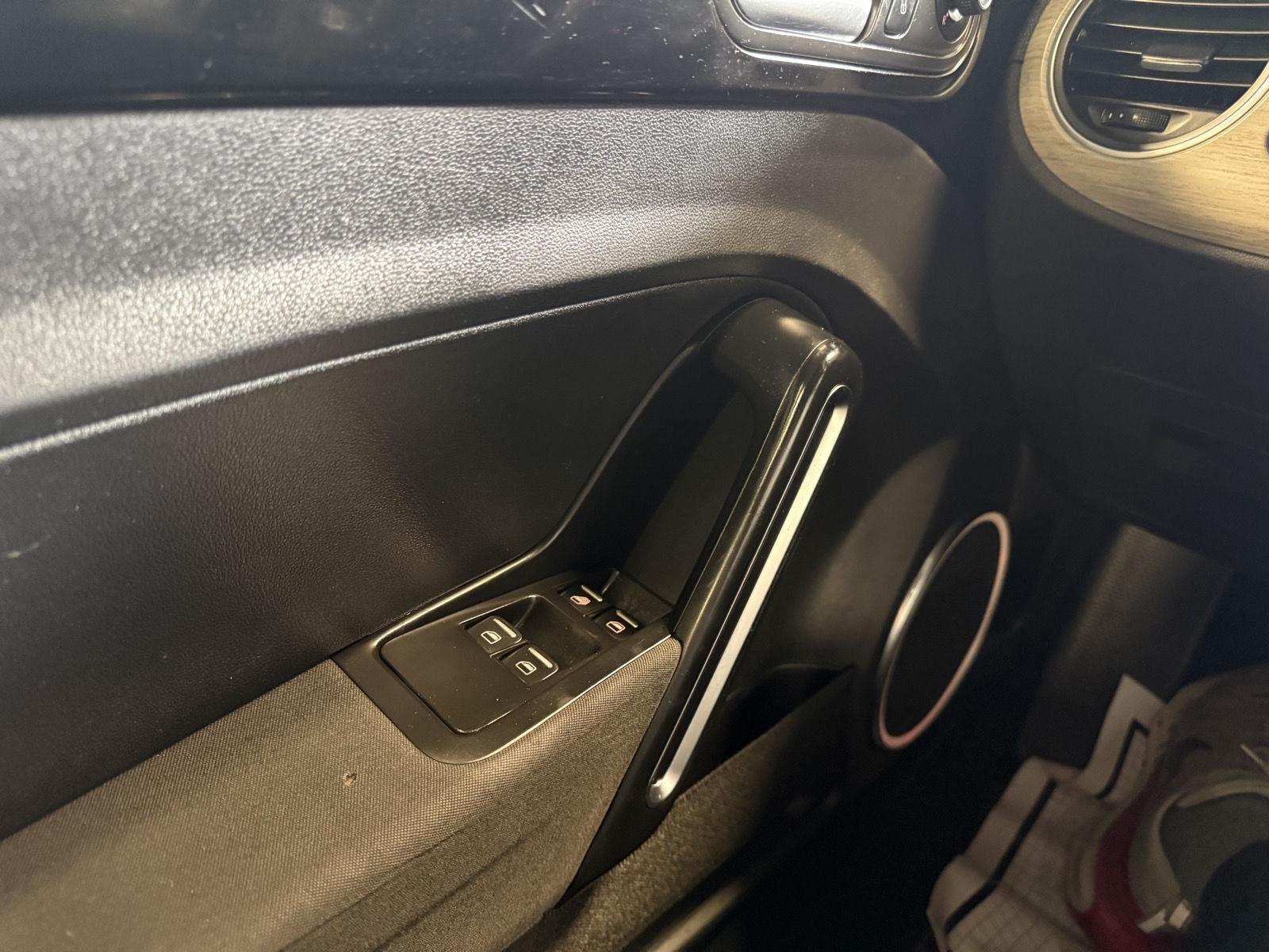 Used 2018 Volkswagen Beetle Convertible for sale in St. Joseph MO