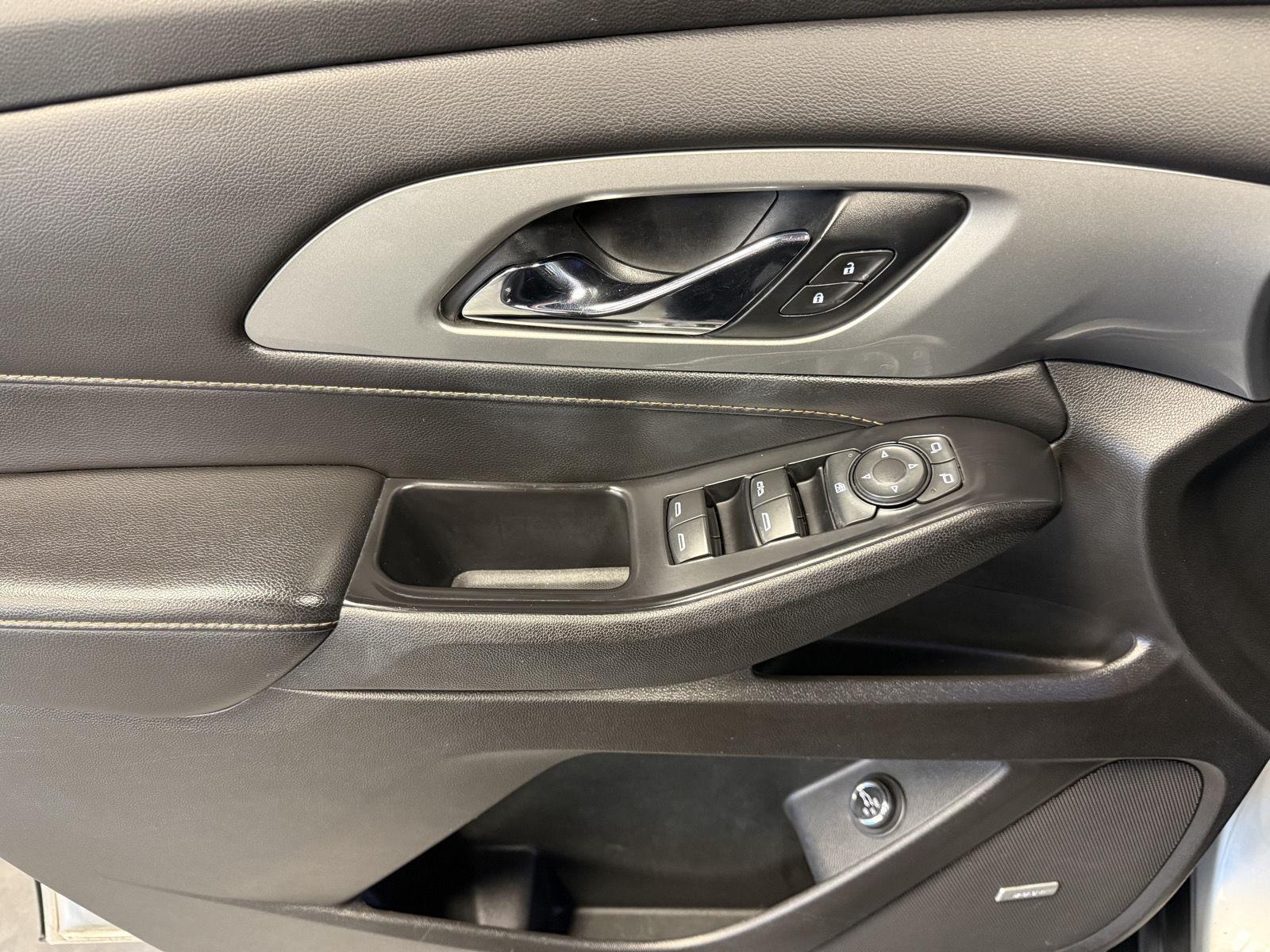 Used 2021 Chevrolet Traverse RS SUV/Crossover for sale in St. Joseph MO