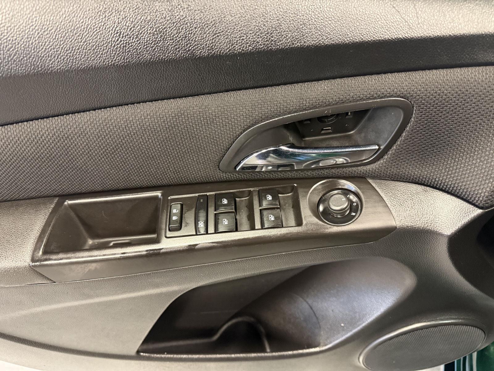 Used 2015 Chevrolet Cruze for sale in St. Joseph MO