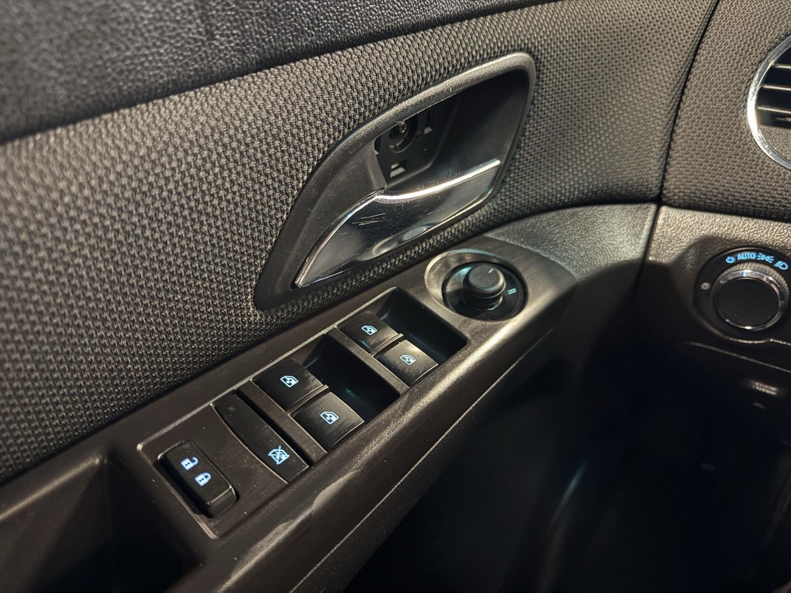 Used 2015 Chevrolet Cruze for sale in St. Joseph MO