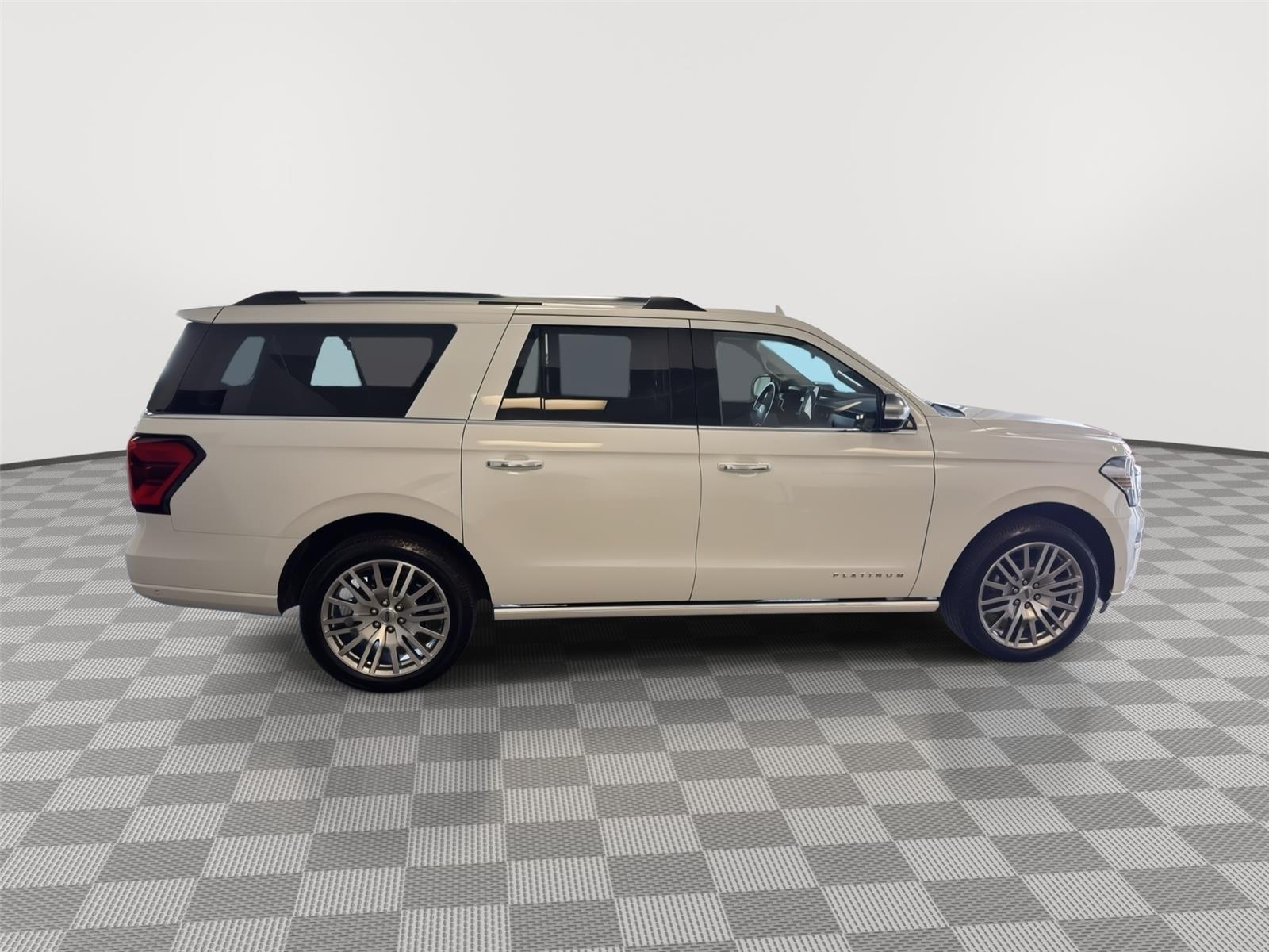 Used 2024 Ford Expedition Max Platinum SUV/Crossover for sale in St. Joseph MO