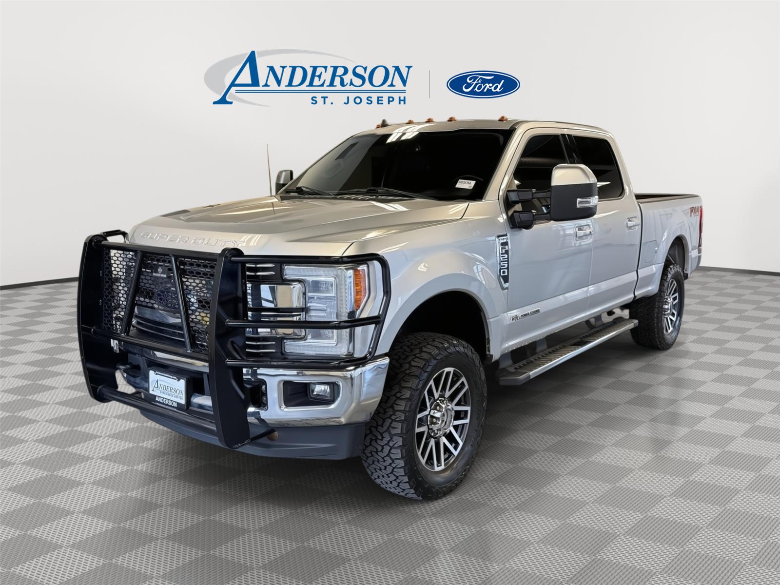 Used 2019 Ford Super Duty F-250 Lariat Crew Cab Truck for sale in St. Joseph MO