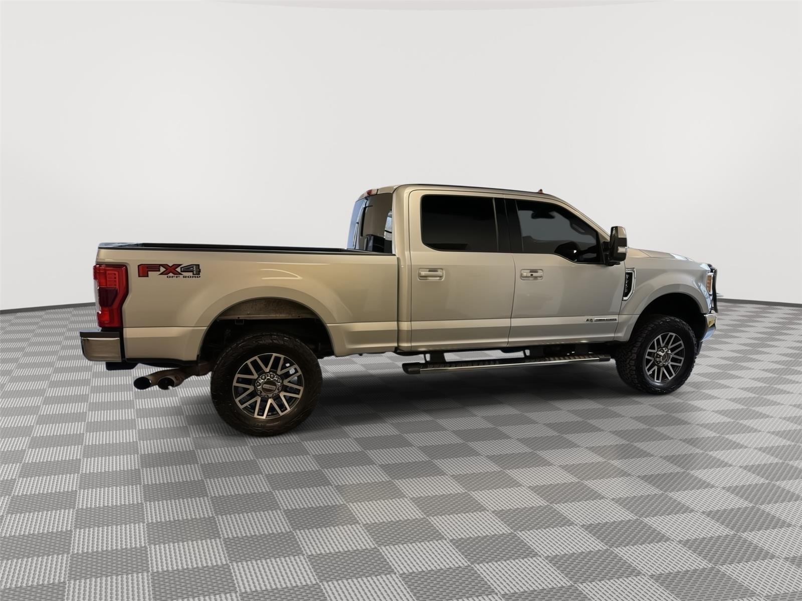 Used 2019 Ford Super Duty F-250 Lariat Crew Cab Truck for sale in St. Joseph MO