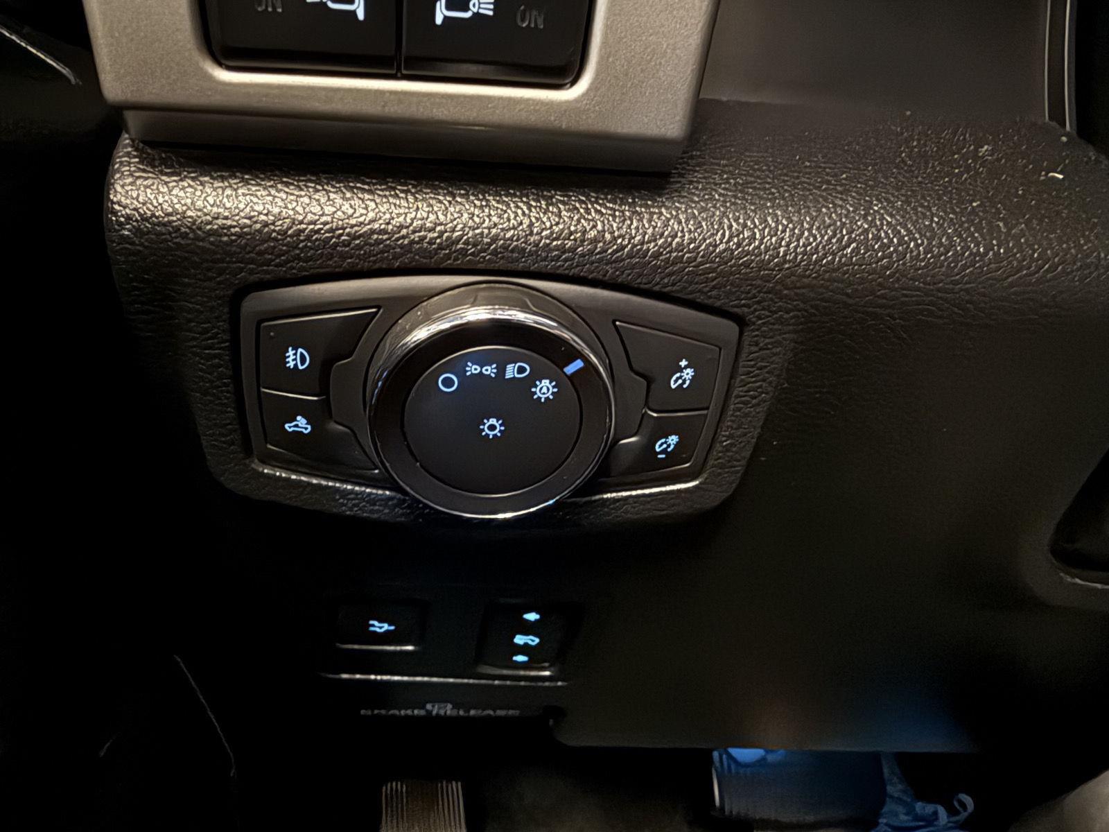 Used 2019 Ford Super Duty F-250 Lariat Crew Cab Truck for sale in St. Joseph MO