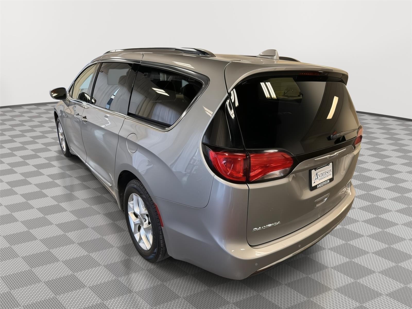 Pre-Owned 2020 Chrysler Pacifica for sale in St. Joseph MO