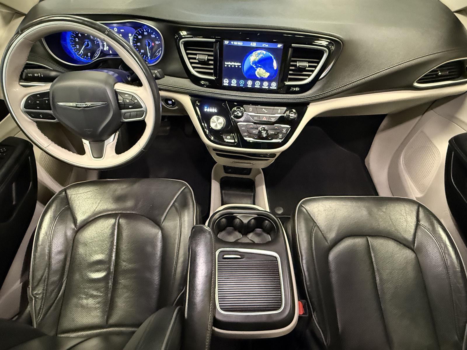 Pre-Owned 2020 Chrysler Pacifica for sale in St. Joseph MO