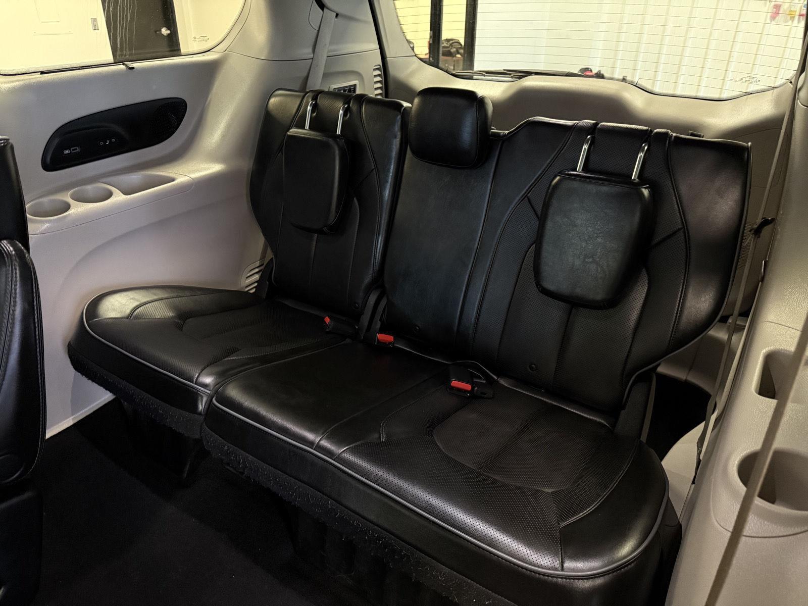 Pre-Owned 2020 Chrysler Pacifica for sale in St. Joseph MO