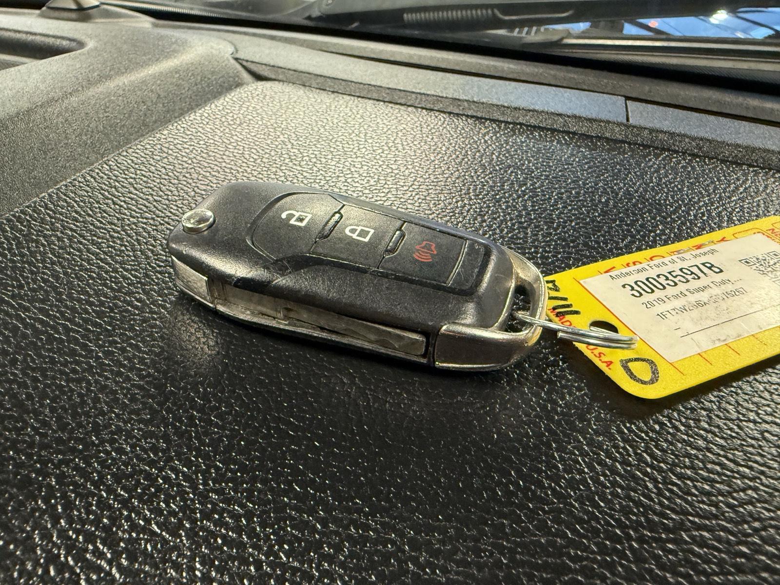 Pre-Owned 2019 Ford Super Duty F-250 for sale in St. Joseph MO