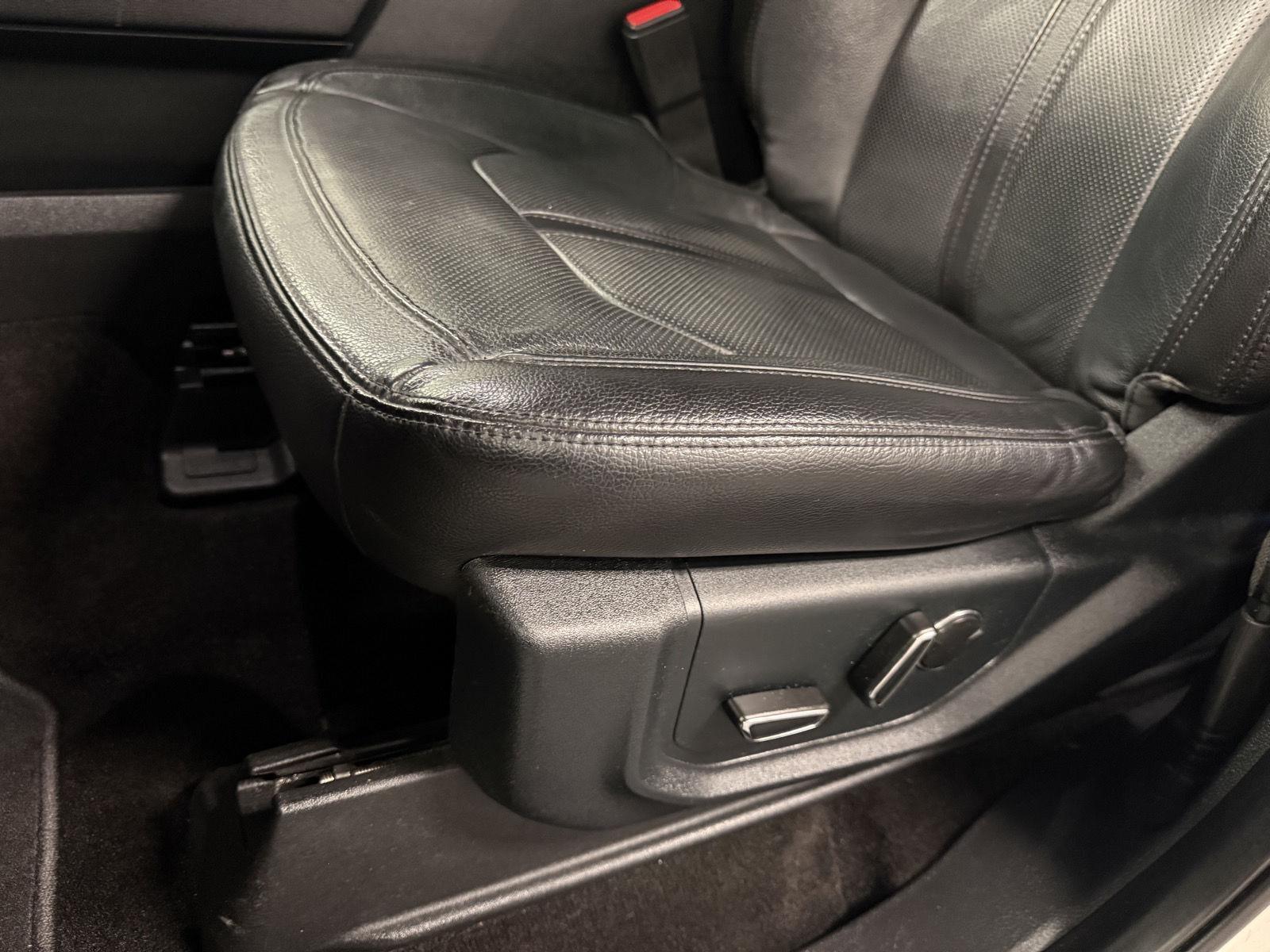 Pre-Owned 2020 Ford Expedition for sale in St. Joseph MO