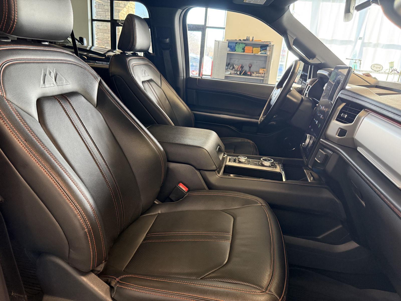 Pre-Owned 2024 Ford Expedition for sale in St. Joseph MO