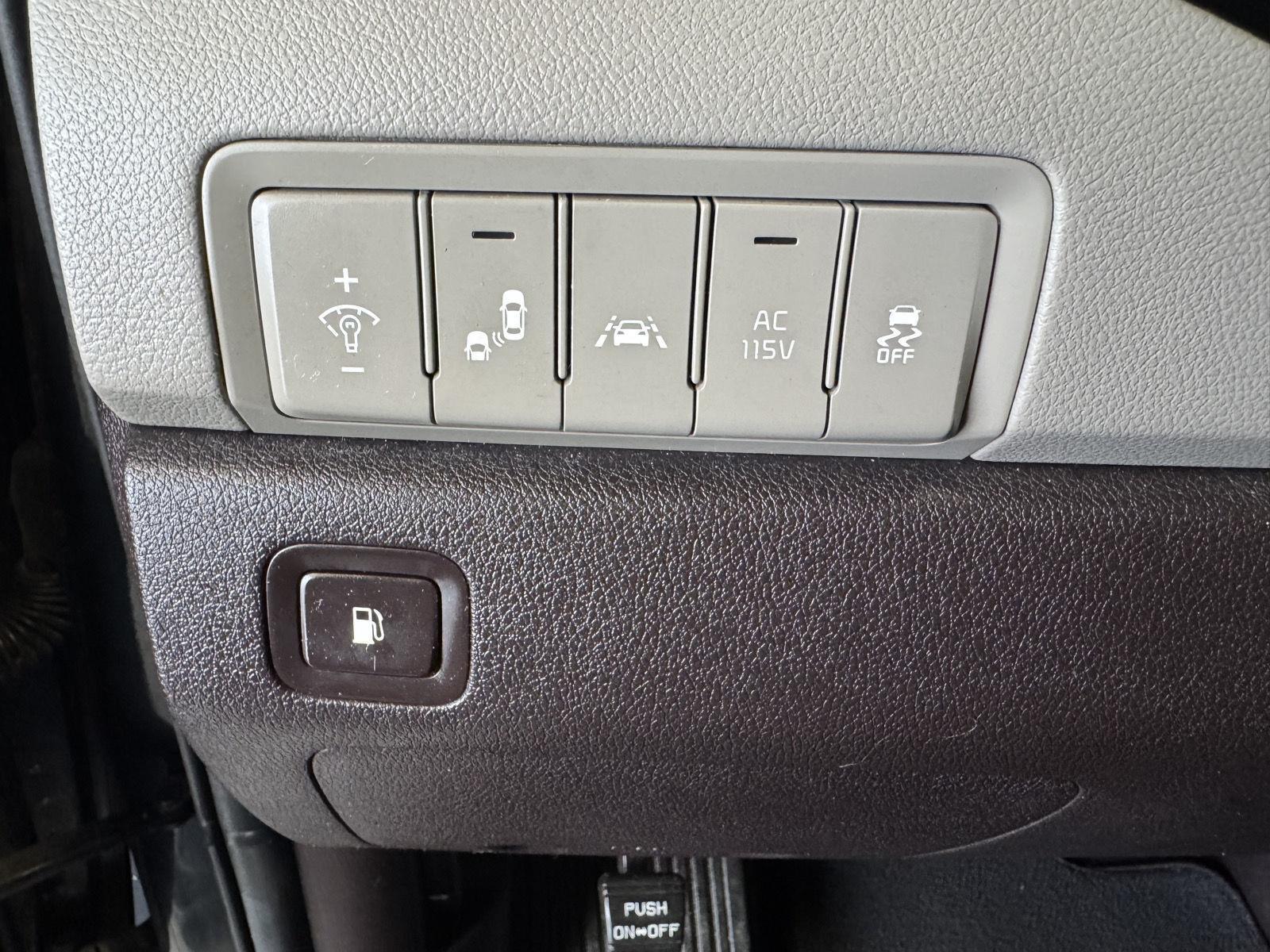 Used 2015 Kia Sedona for sale in St. Joseph MO