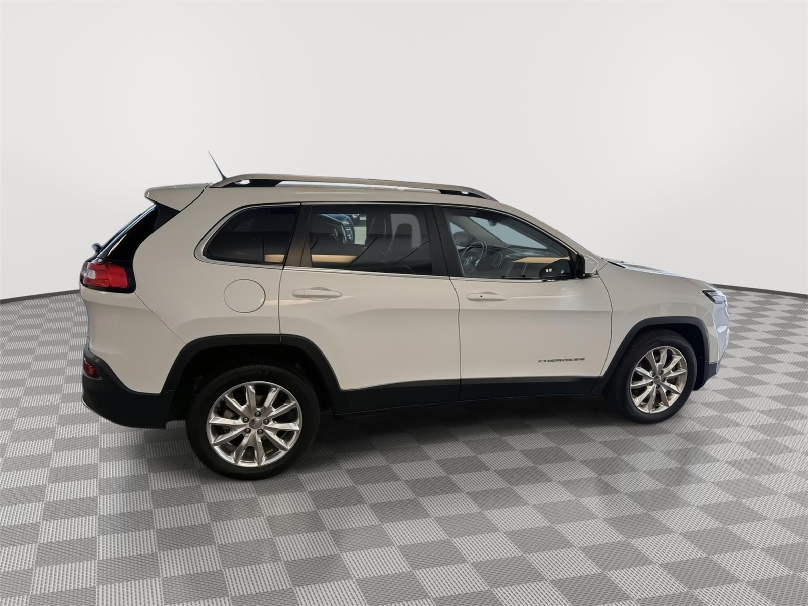 Used 2015 Jeep Cherokee for sale in St. Joseph MO