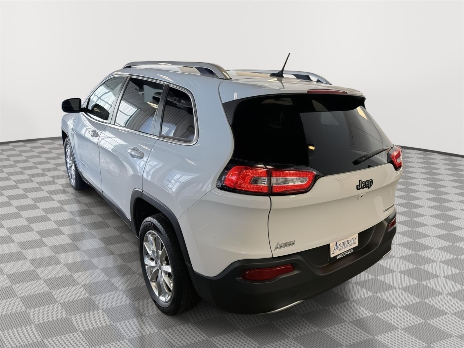 Used 2015 Jeep Cherokee for sale in St. Joseph MO
