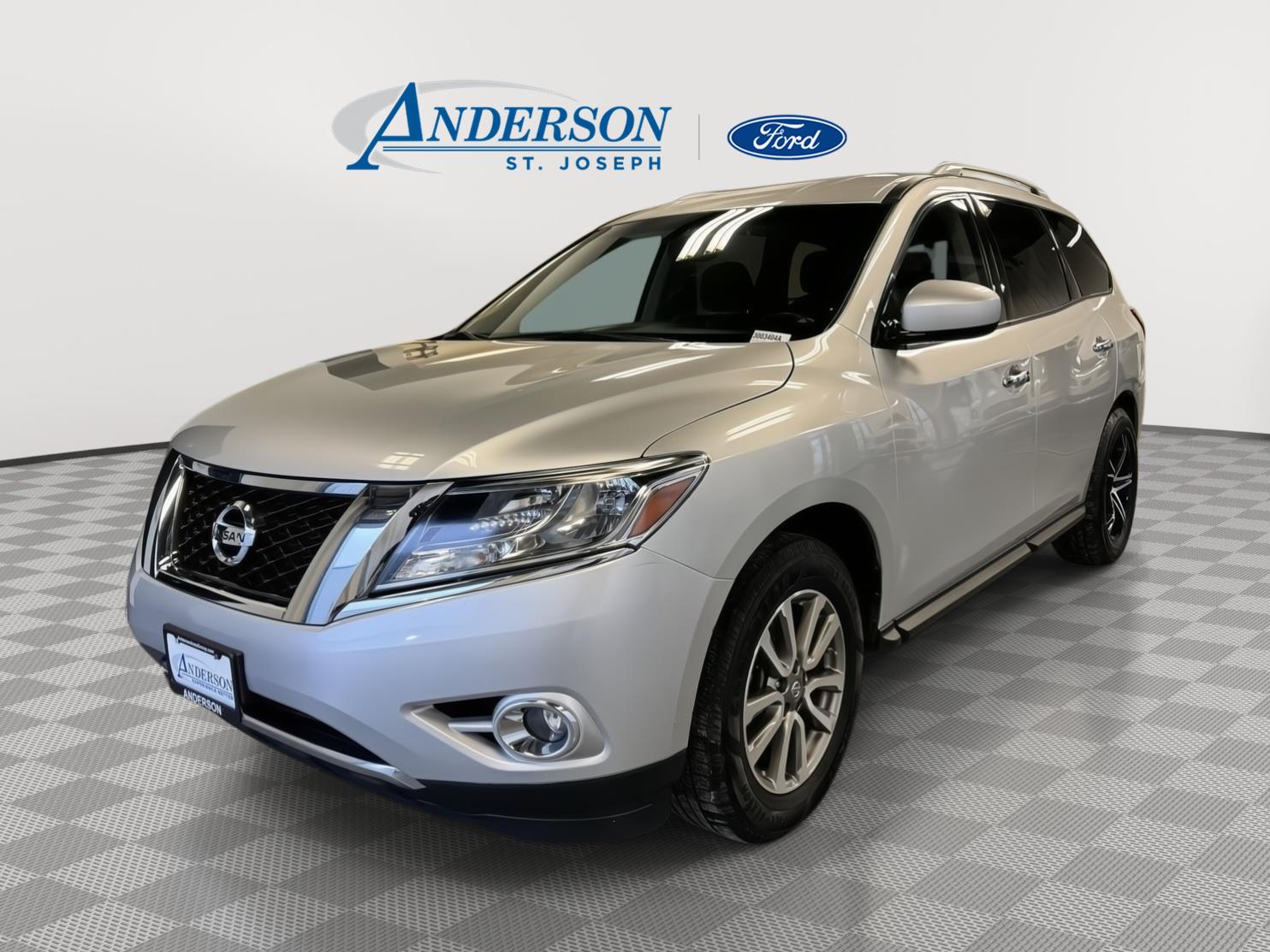 Used 2015 Nissan Pathfinder for sale in St. Joseph MO