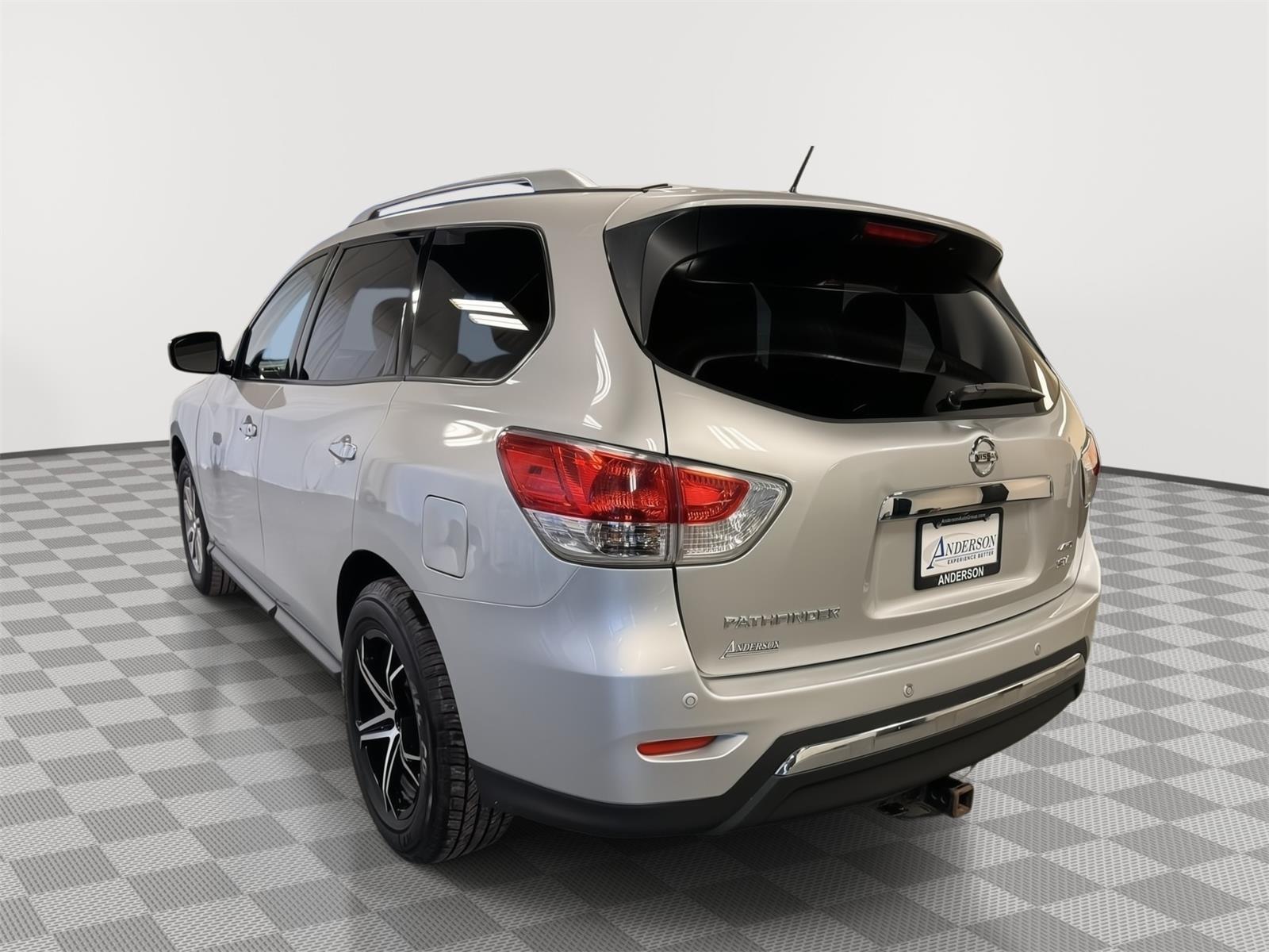 Used 2015 Nissan Pathfinder for sale in St. Joseph MO