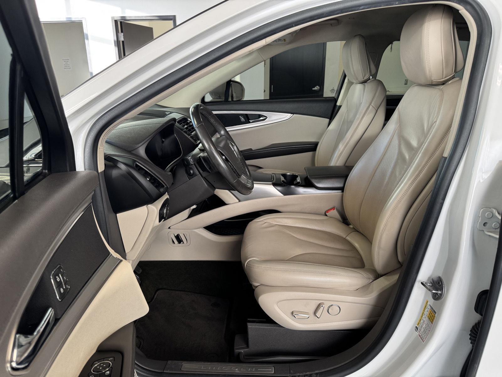 Pre-Owned 2020 Lincoln Nautilus for sale in St. Joseph MO