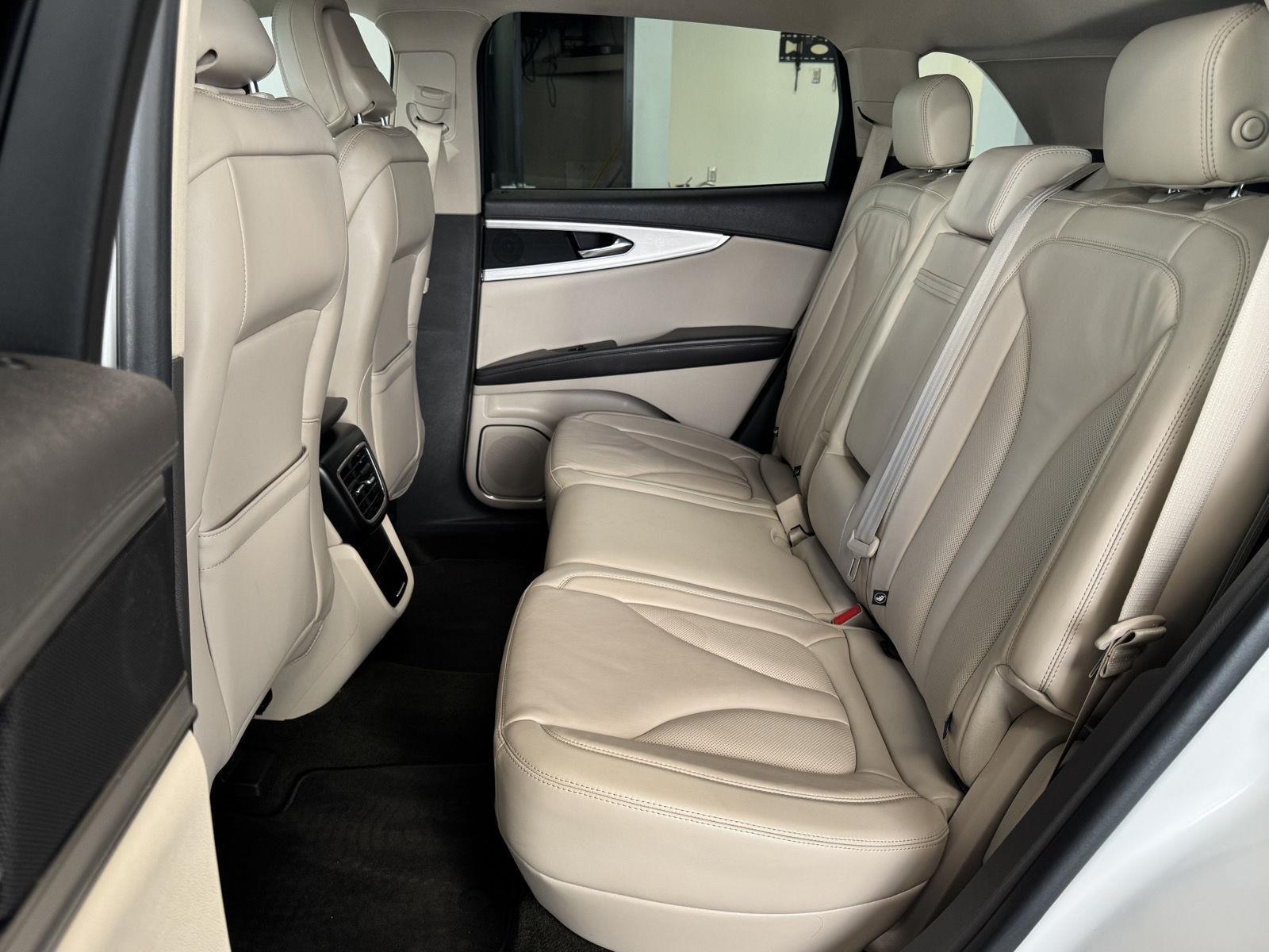 Pre-Owned 2020 Lincoln Nautilus for sale in St. Joseph MO