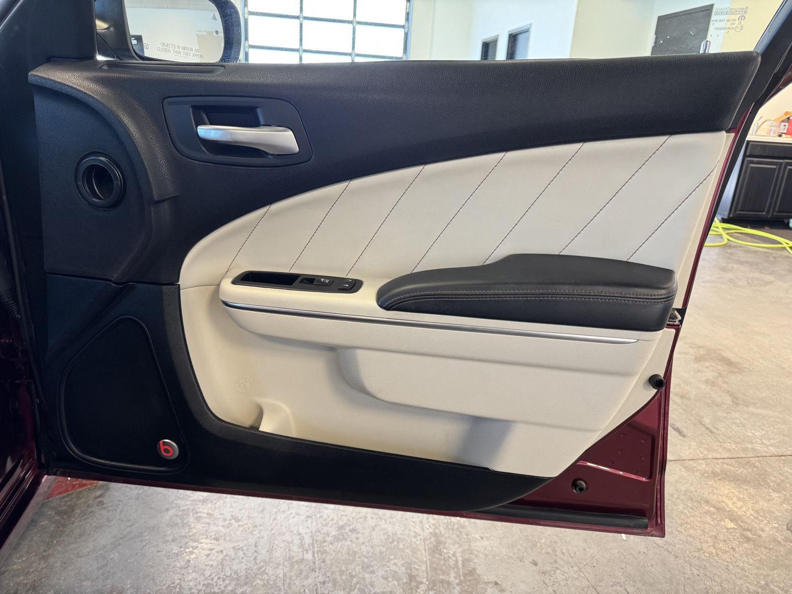 Used 2018 Dodge Charger for sale in St. Joseph MO