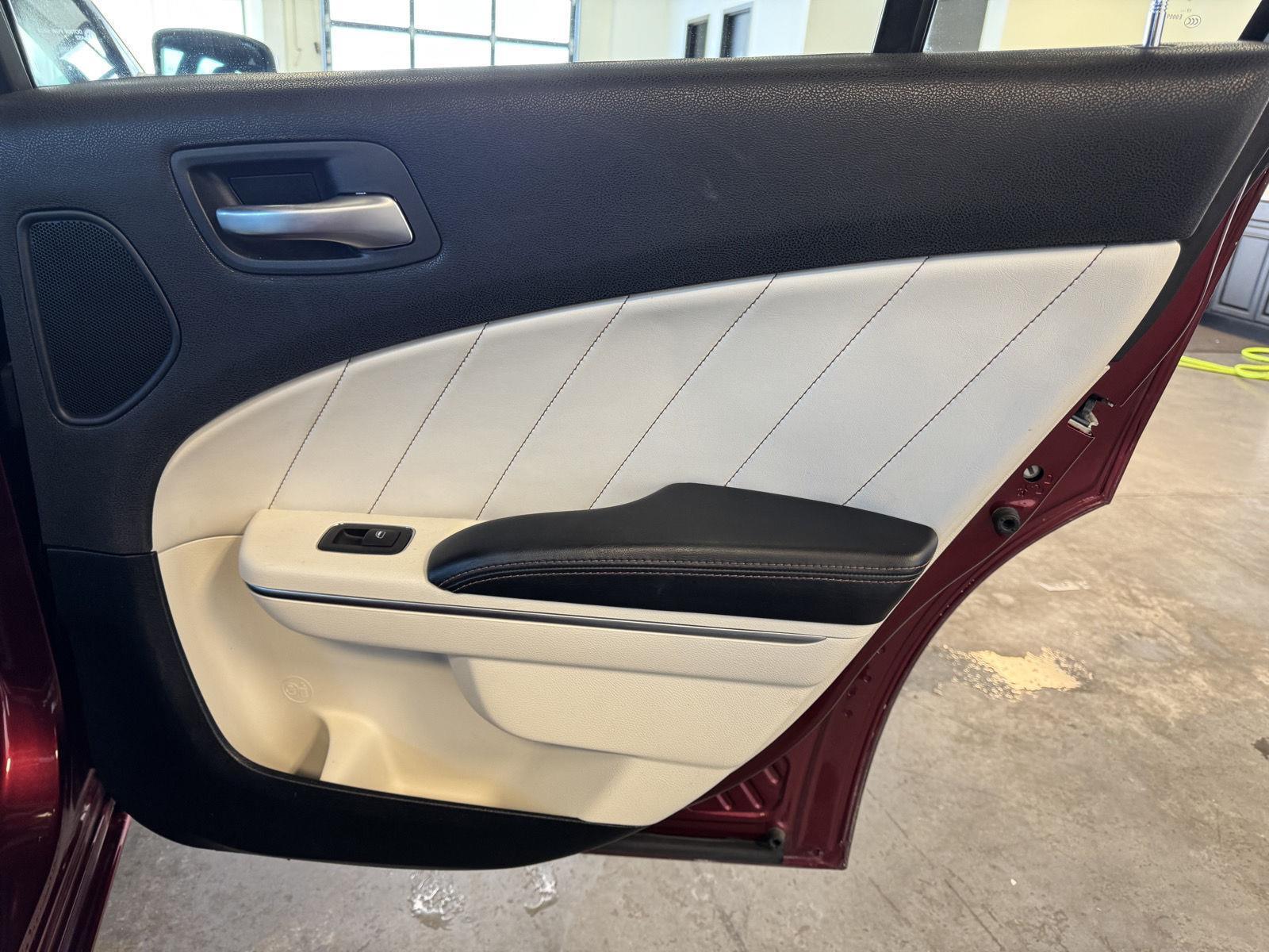 Used 2018 Dodge Charger for sale in St. Joseph MO