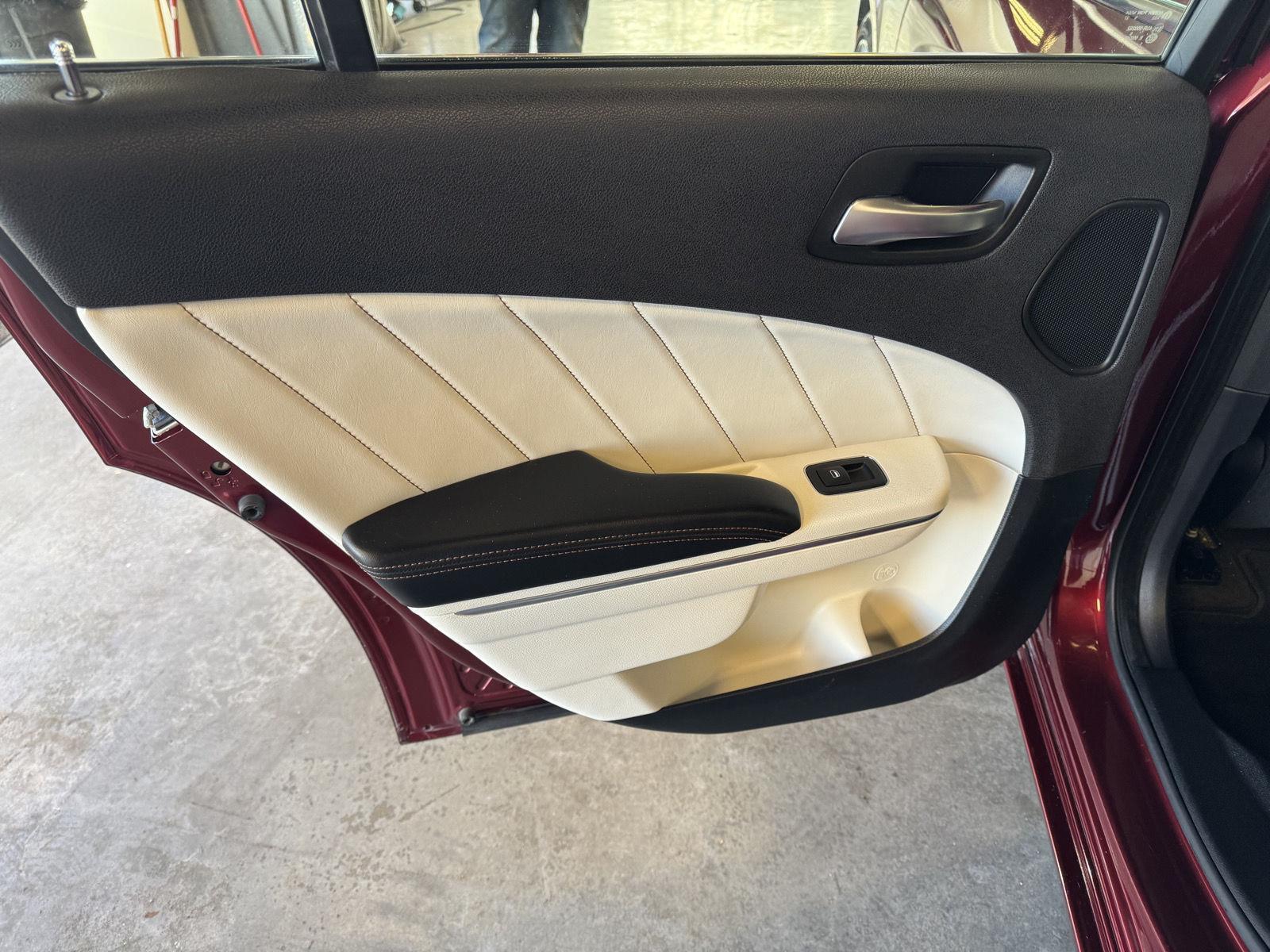 Used 2018 Dodge Charger for sale in St. Joseph MO