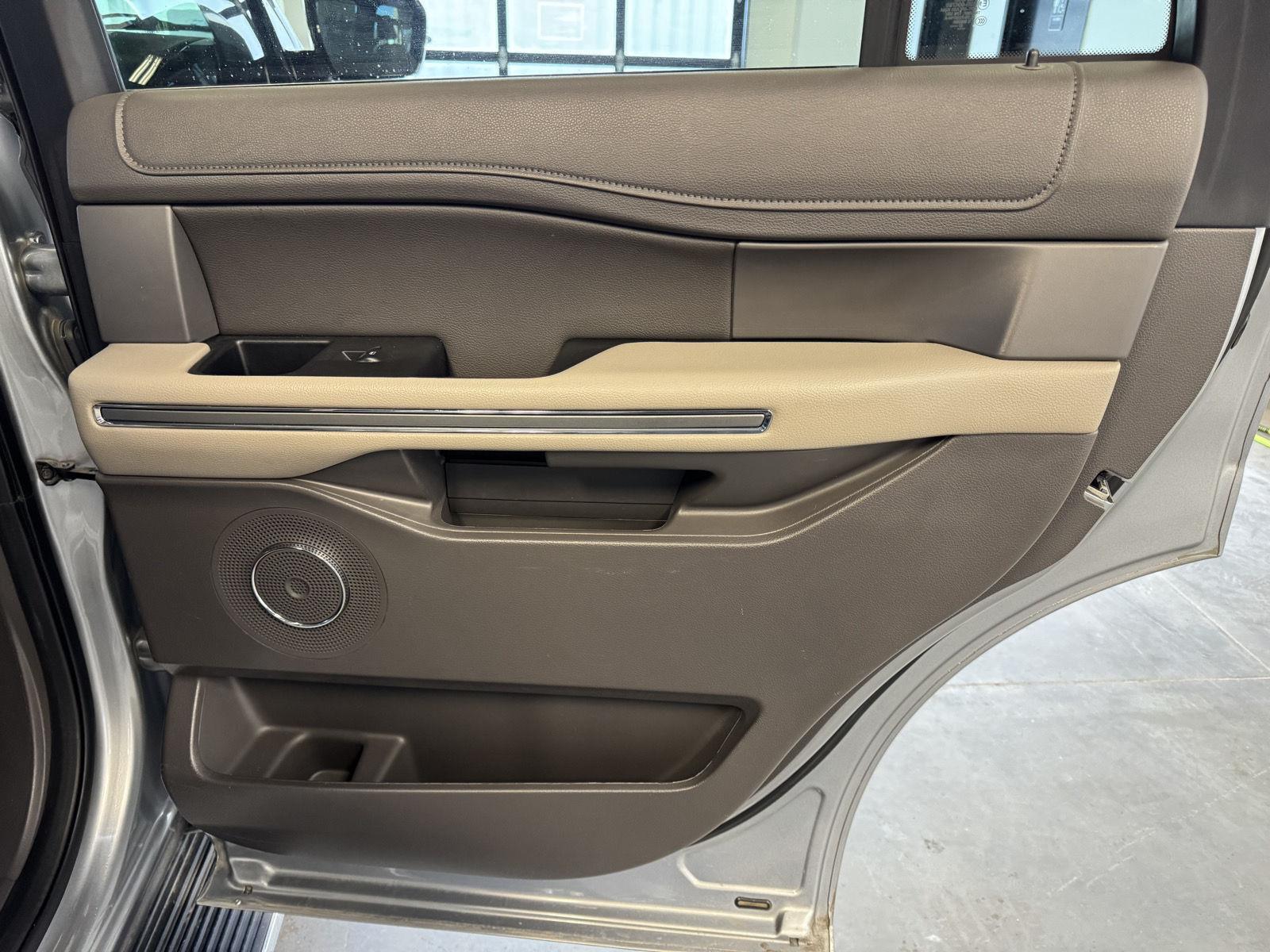 Used 2021 Ford Expedition for sale in St. Joseph MO