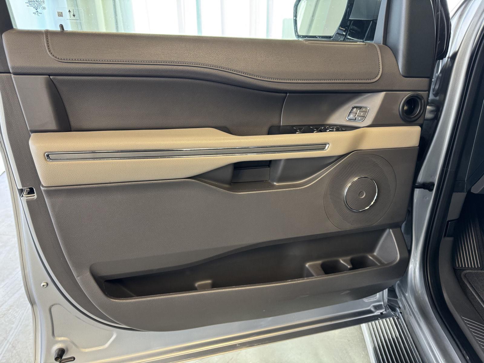 Used 2021 Ford Expedition for sale in St. Joseph MO