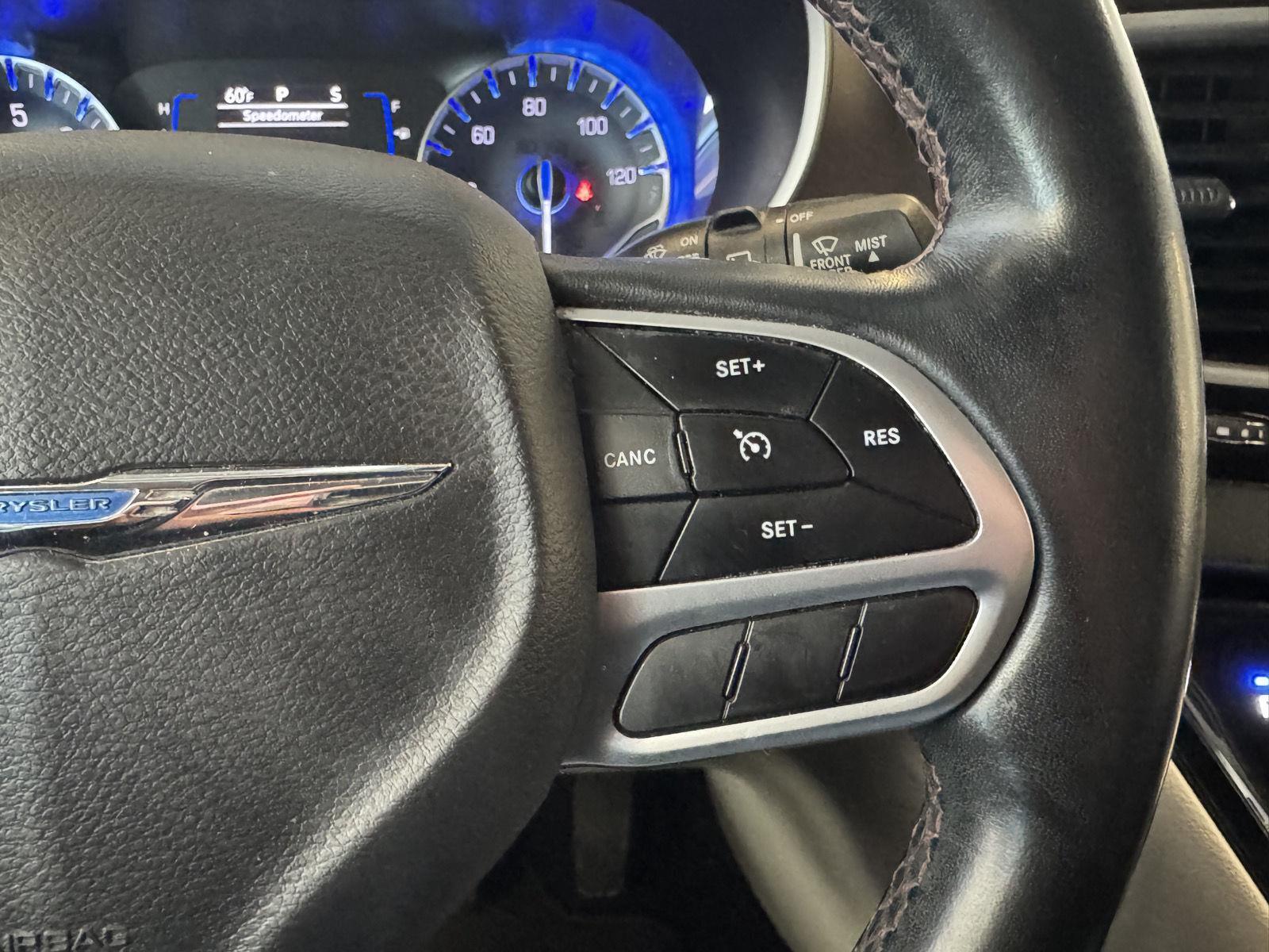 Used 2018 Chrysler Pacifica for sale in St. Joseph MO