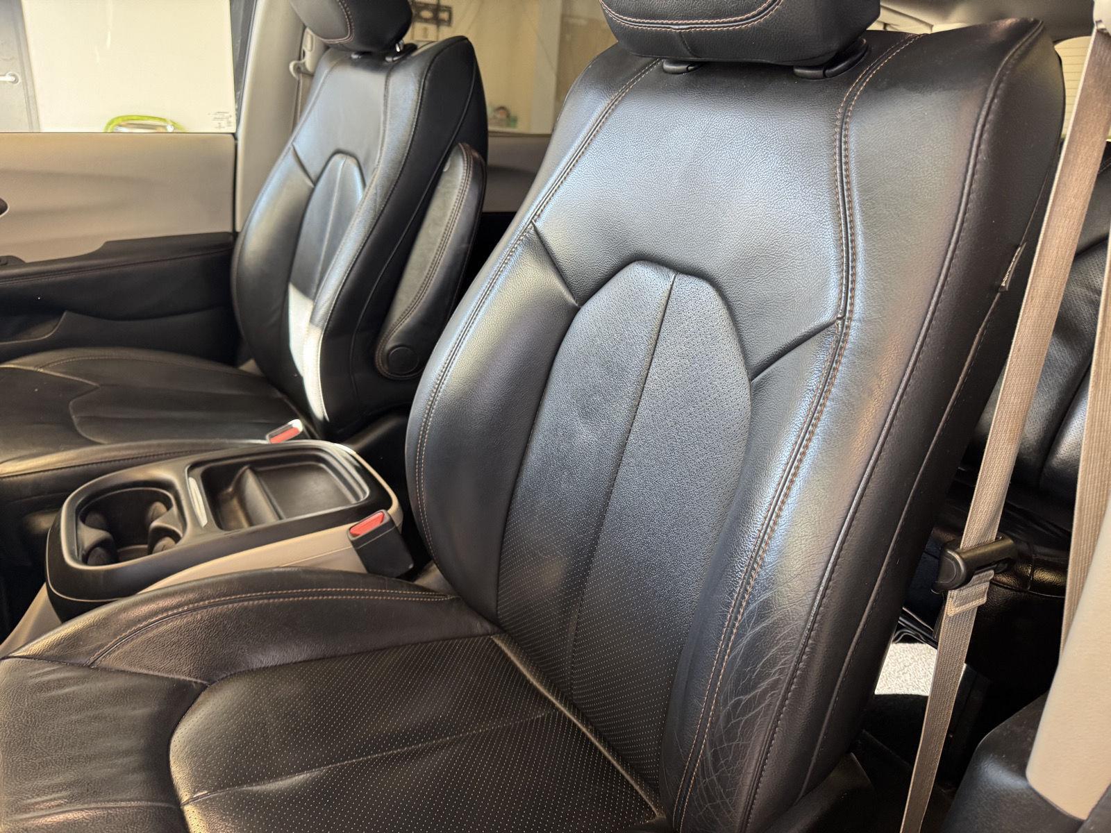 Used 2018 Chrysler Pacifica for sale in St. Joseph MO