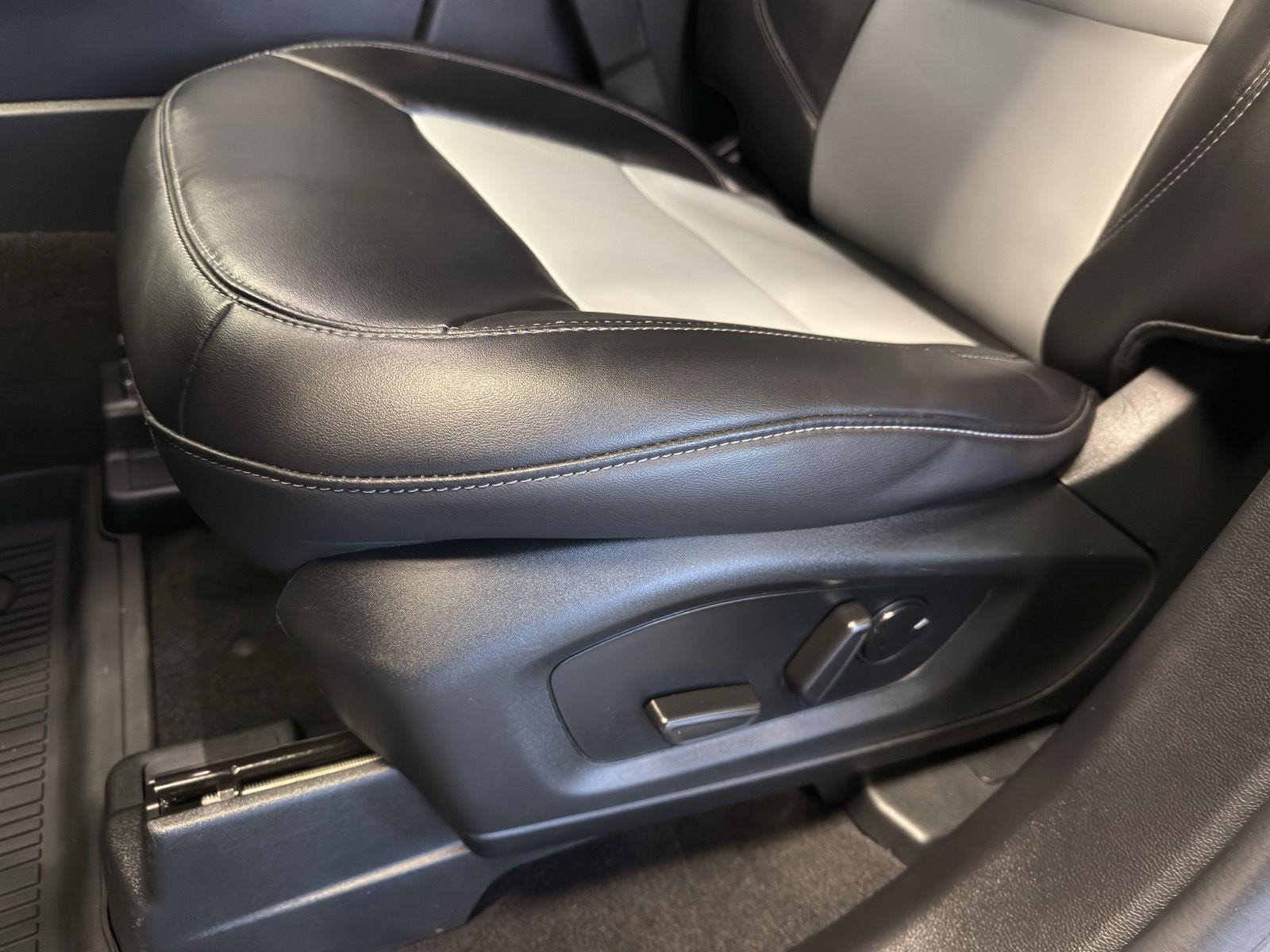 Pre-Owned 2023 Ford Explorer for sale in St. Joseph MO