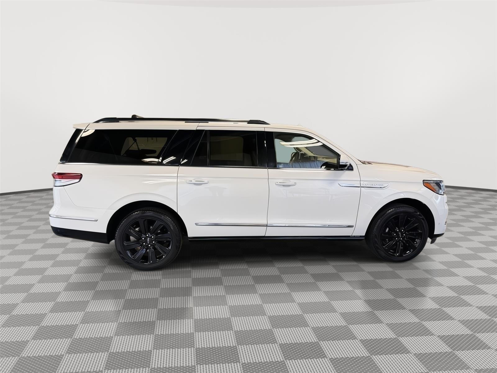 Used 2024 Lincoln Navigator L for sale in St. Joseph MO