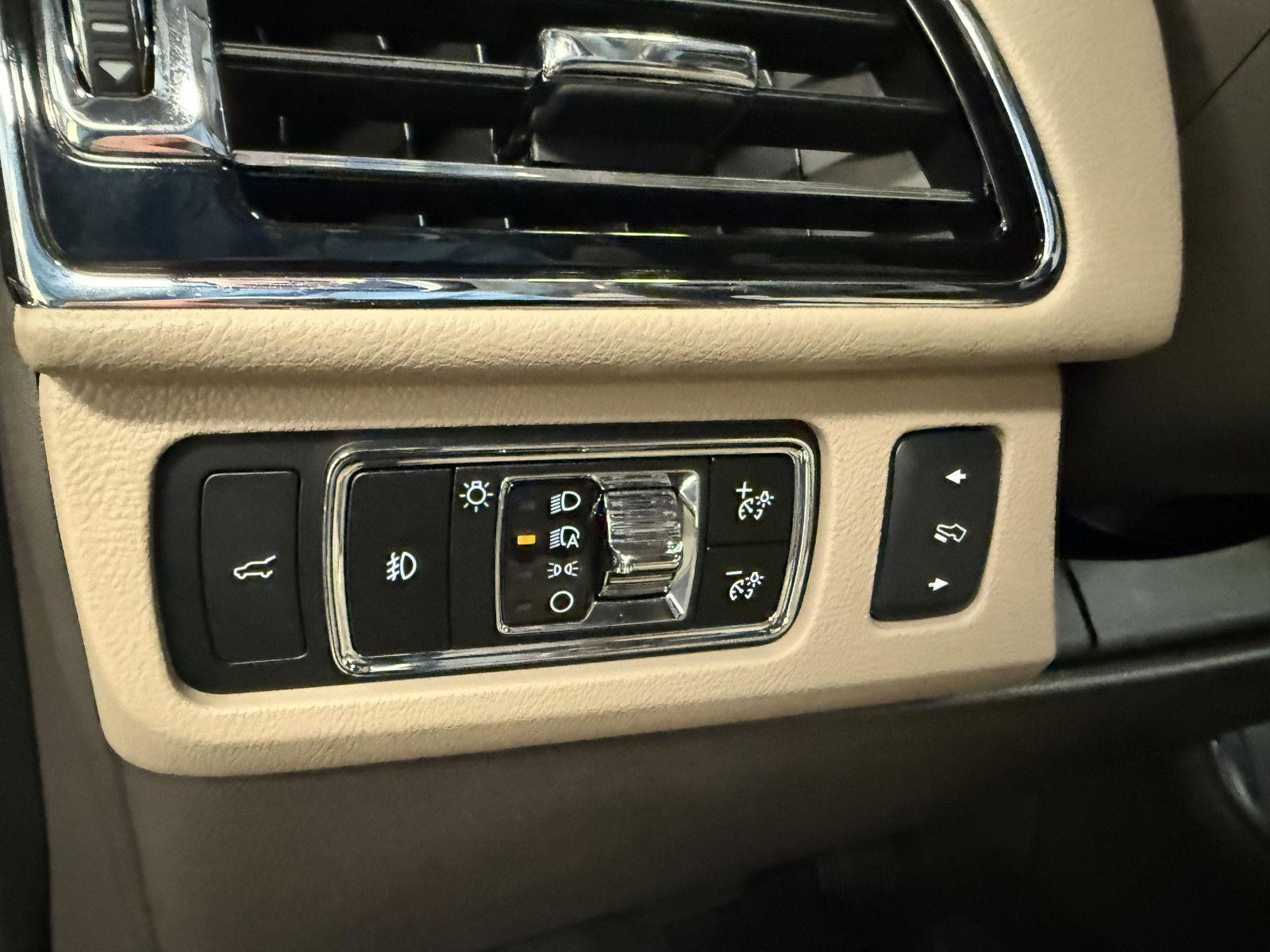 Used 2024 Lincoln Navigator L for sale in St. Joseph MO