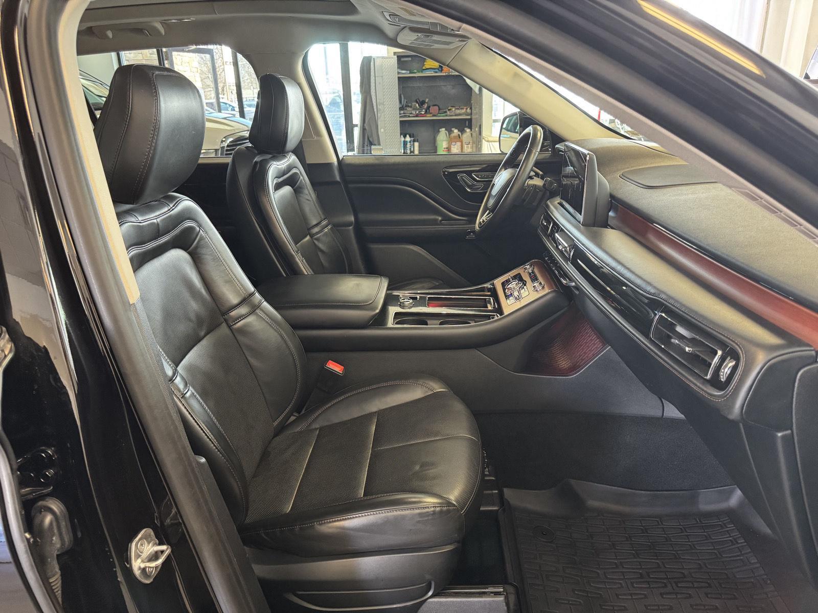 Pre-Owned 2020 Lincoln Aviator for sale in St. Joseph MO