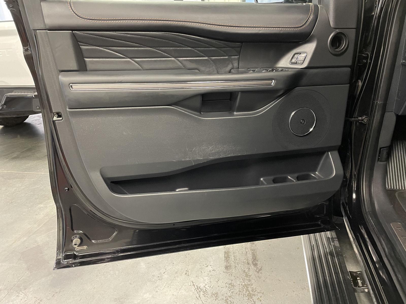 Pre-Owned 2023 Ford Expedition for sale in St. Joseph MO