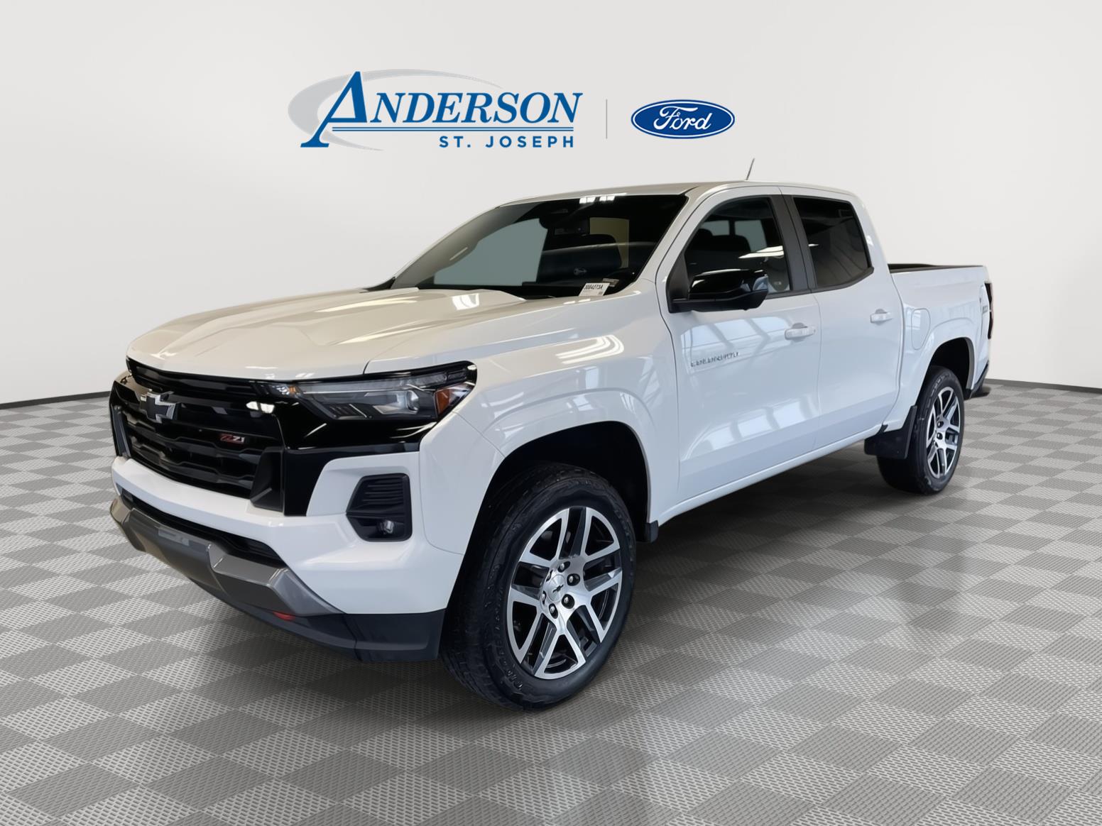 Summit White 2024 Chevrolet Colorado Z71 Crew Cab 4WD Pickup Truck Four-Wheel Drive 8-Speed Automatic