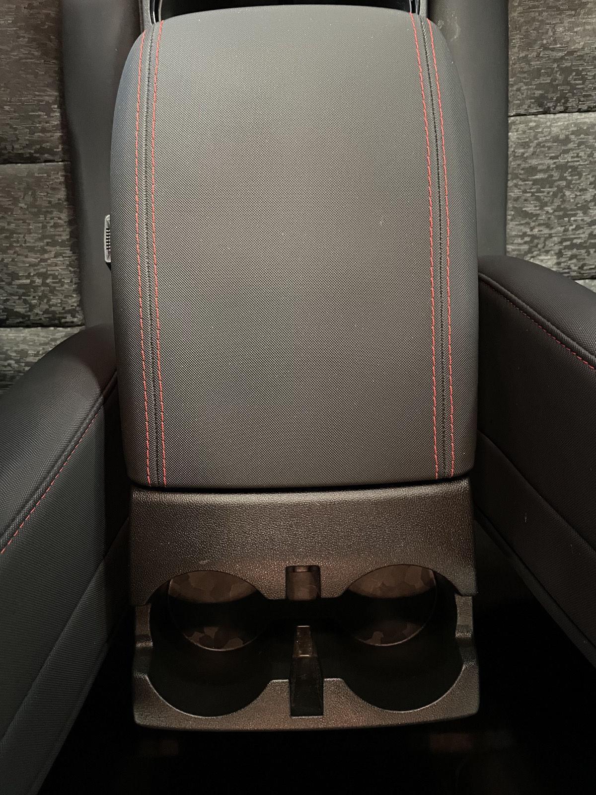 Vehicle photo 37