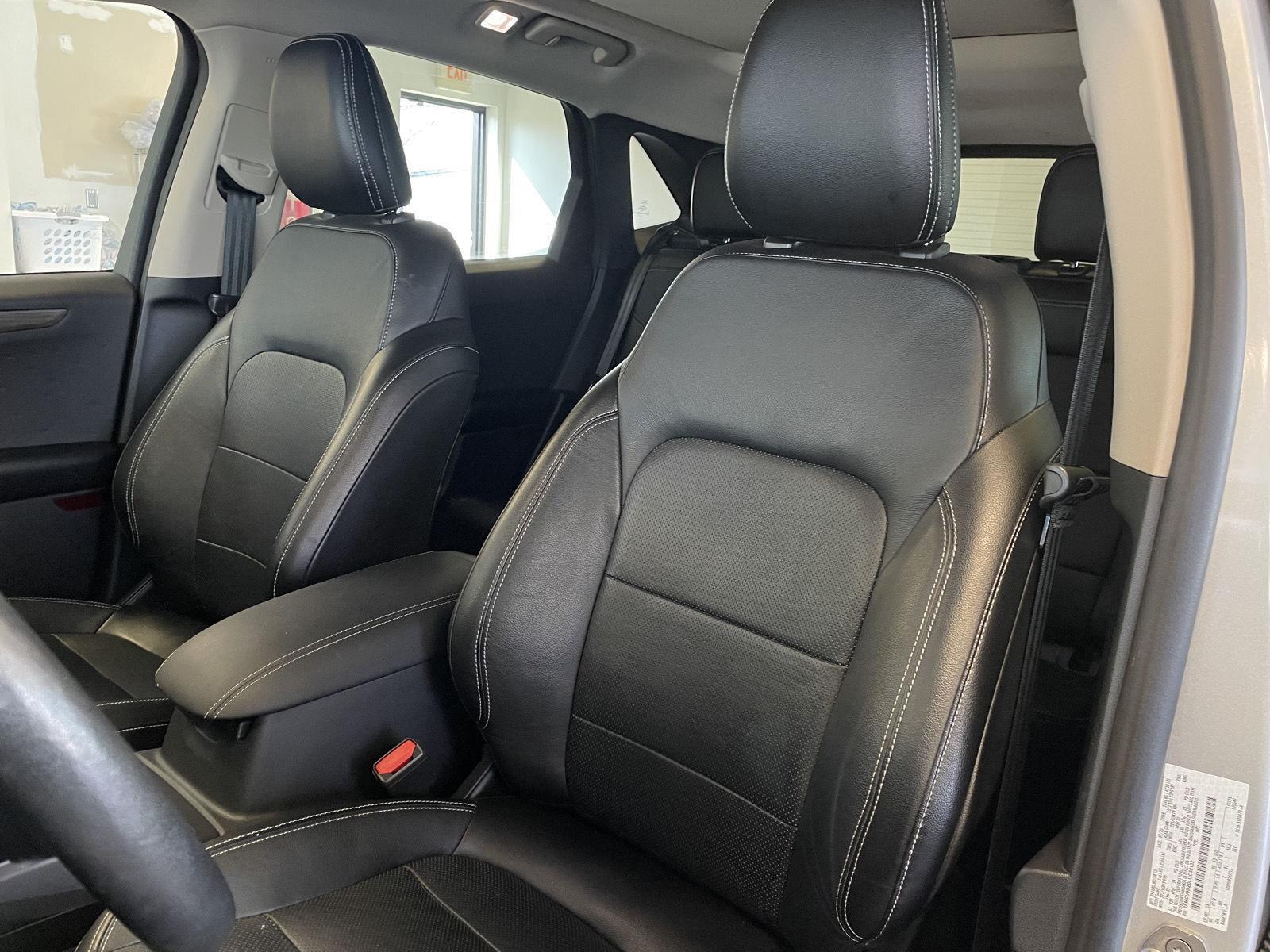 Pre-Owned 2020 Ford Escape Hybrid for sale in St. Joseph MO